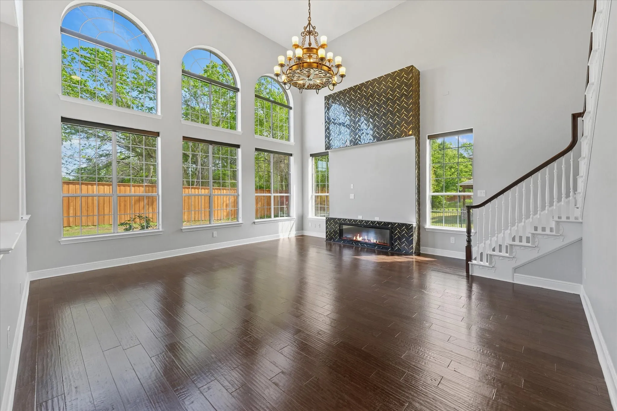Single Family Residence For Sale in Tarrant County , 503 Indian Paintbrush Way, Southlake, Texas 76092, 5 Bedrooms, 4 Bathrooms, 3 Garage spaces, 4,718 Sqft, built in 2001, Price $1,450,000, mls#21226510, Real Estate Agent in Southlake, Homes For Sale in Tarrant county, Homes For Sale in Southlake, Realtor in Southlake Texas, Real Estate Brokerage Independent Realty Texas, Luminita Cordes Realtor