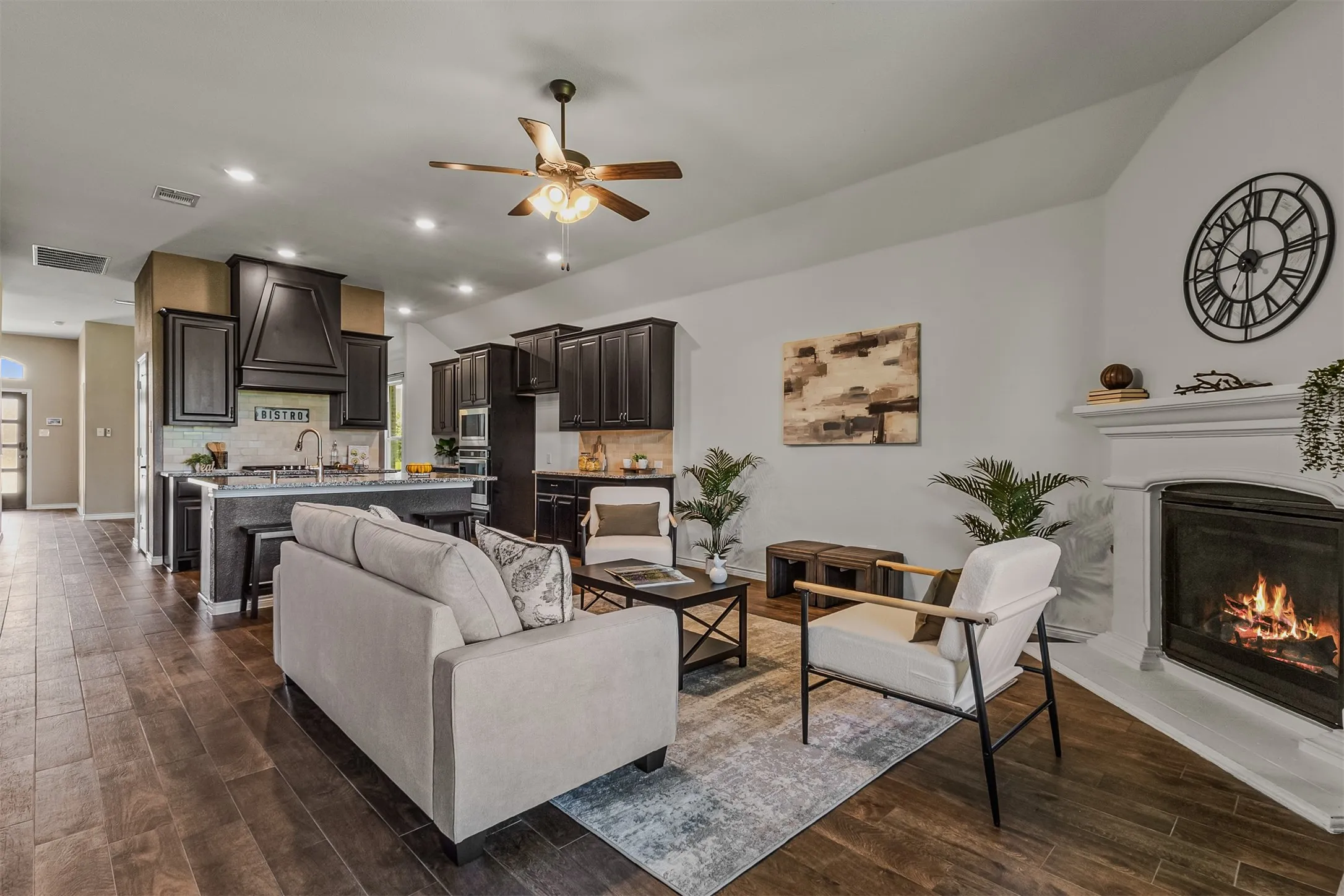 Single Family Residence For Sale in Kaufman County , 1043 Sublime Drive, Heath, Texas 75126, 4 Bedroom, 2 Bathroom, 2 Garage spaces, 2,135 Sqft, built in 2020, Preowned, mls#21227823, Real Estate Agent in Heath, Homes For Sale in Kaufman county, Homes For Sale in Heath, Realtor in Heath Texas, Real Estate Brokerage Independent Realty Texas, Luminita Cordes Realtor