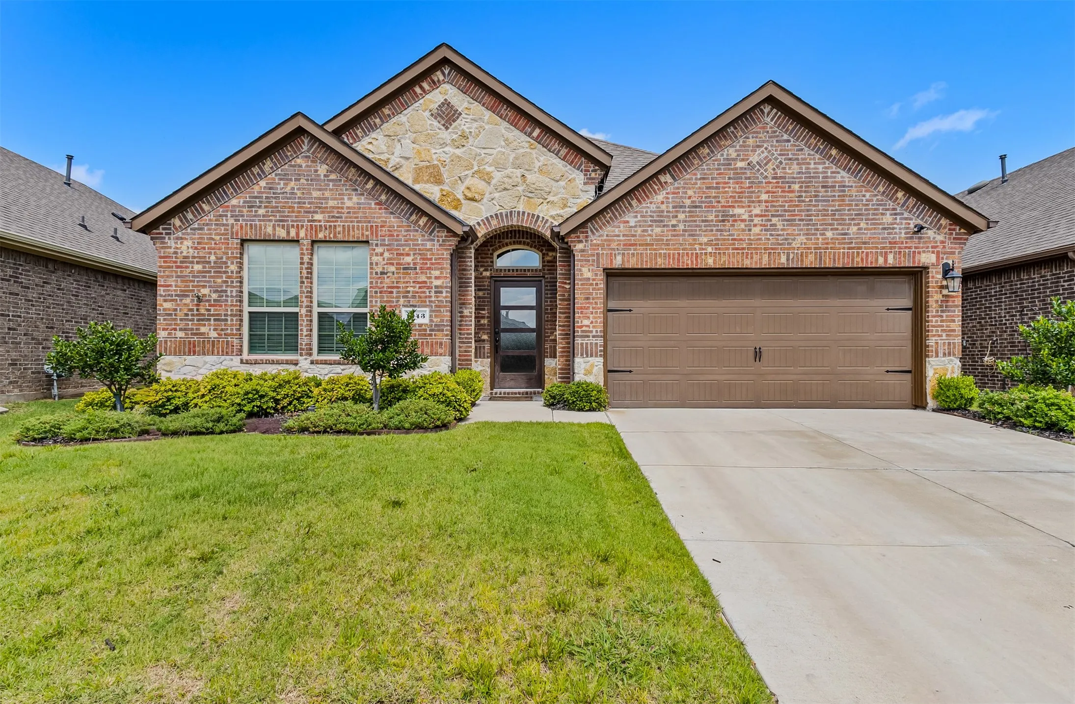 Single Family Residence For Sale in Kaufman County , 1043 Sublime Drive, Heath, Texas 75126, 4 Bedroom, 2 Bathroom, 2 Garage spaces, 2,135 Sqft, built in 2020, Preowned, mls#21227823, Real Estate Agent in Heath, Homes For Sale in Kaufman county, Homes For Sale in Heath, Realtor in Heath Texas, Real Estate Brokerage Independent Realty Texas, Luminita Cordes Realtor