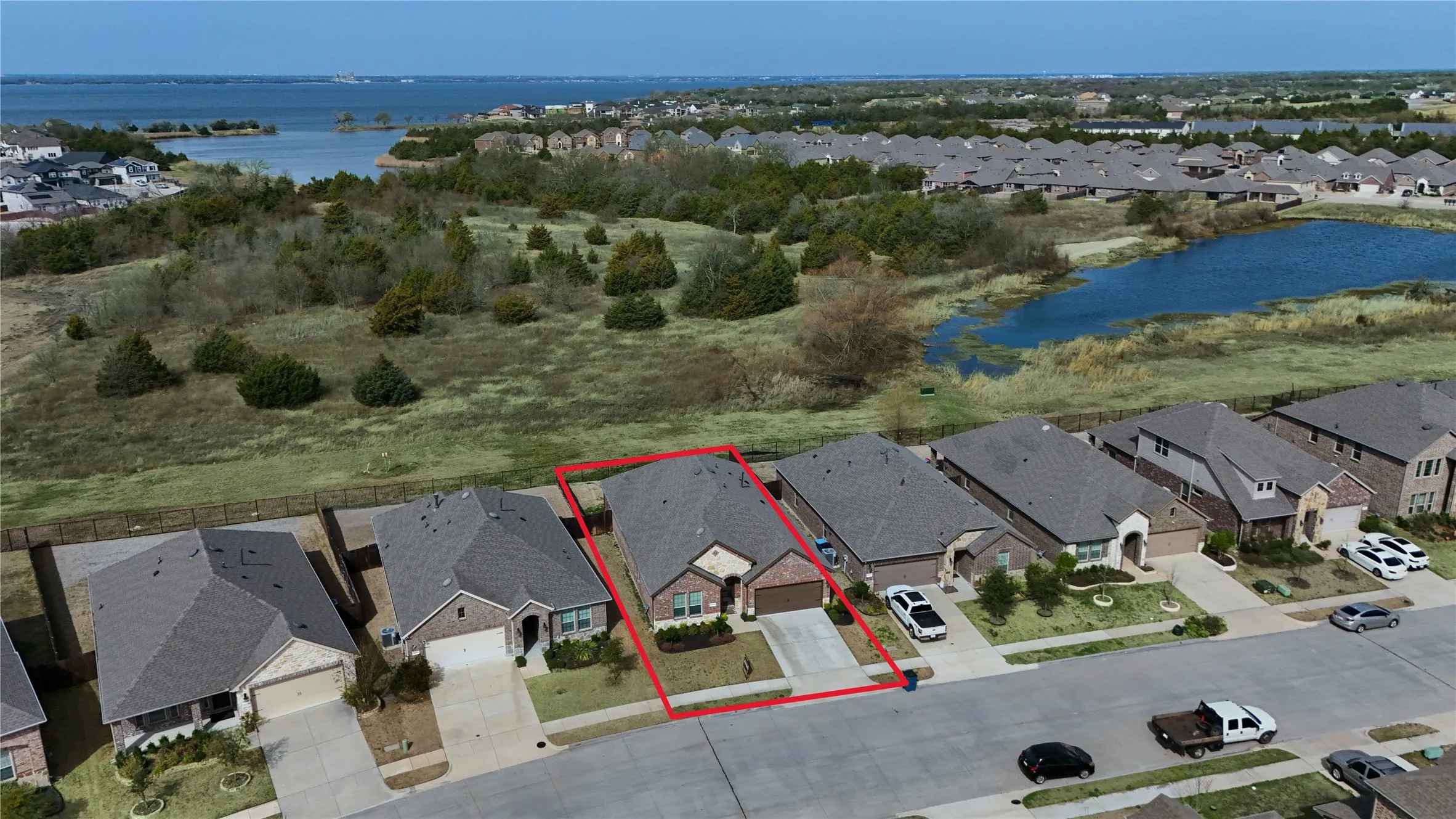 Single Family Residence For Sale in Kaufman County , 1043 Sublime Drive, Heath, Texas 75126, 4 Bedroom, 2 Bathroom, 2 Garage spaces, 2,135 Sqft, built in 2020, Preowned, mls#21227823, Real Estate Agent in Heath, Homes For Sale in Kaufman county, Homes For Sale in Heath, Realtor in Heath Texas, Real Estate Brokerage Independent Realty Texas, Luminita Cordes Realtor