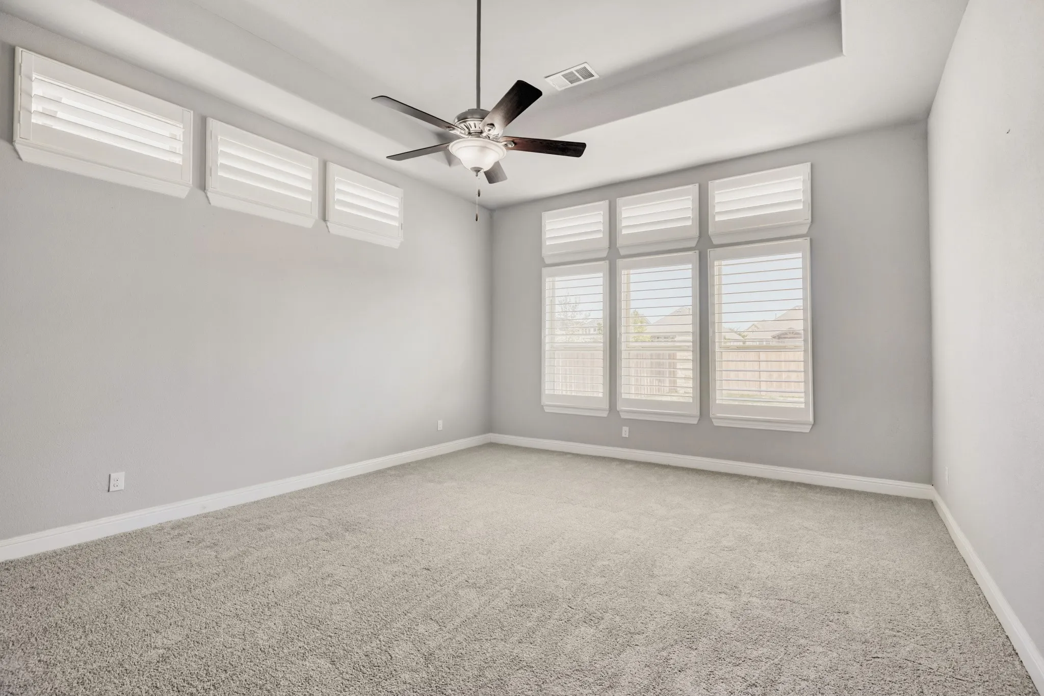 Single Family Residence For Sale in Collin County , 7313 Clear Rapids Drive, Mc Kinney, Texas 75071, 4 Bedroom, 4 Bathroom, 3 Garage spaces, 3,702 Sqft, built in 2018, mls#21220652, Real Estate Agent in Mc Kinney, Homes For Sale in Collin county, Homes For Sale in Mc Kinney, Realtor in Mc Kinney Texas, Real Estate Brokerage Independent Realty Texas, Luminita Cordes Realtor