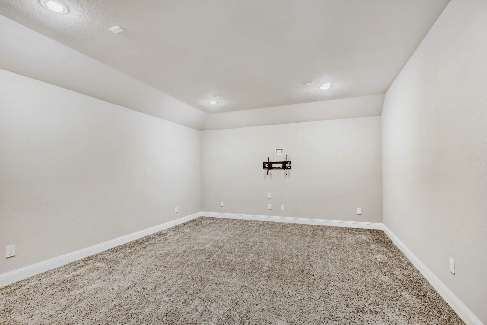 Single Family Residence For Sale in Collin County , 7313 Clear Rapids Drive, Mc Kinney, Texas 75071, 4 Bedroom, 4 Bathroom, 3 Garage spaces, 3,702 Sqft, built in 2018, mls#21220652, Real Estate Agent in Mc Kinney, Homes For Sale in Collin county, Homes For Sale in Mc Kinney, Realtor in Mc Kinney Texas, Real Estate Brokerage Independent Realty Texas, Luminita Cordes Realtor