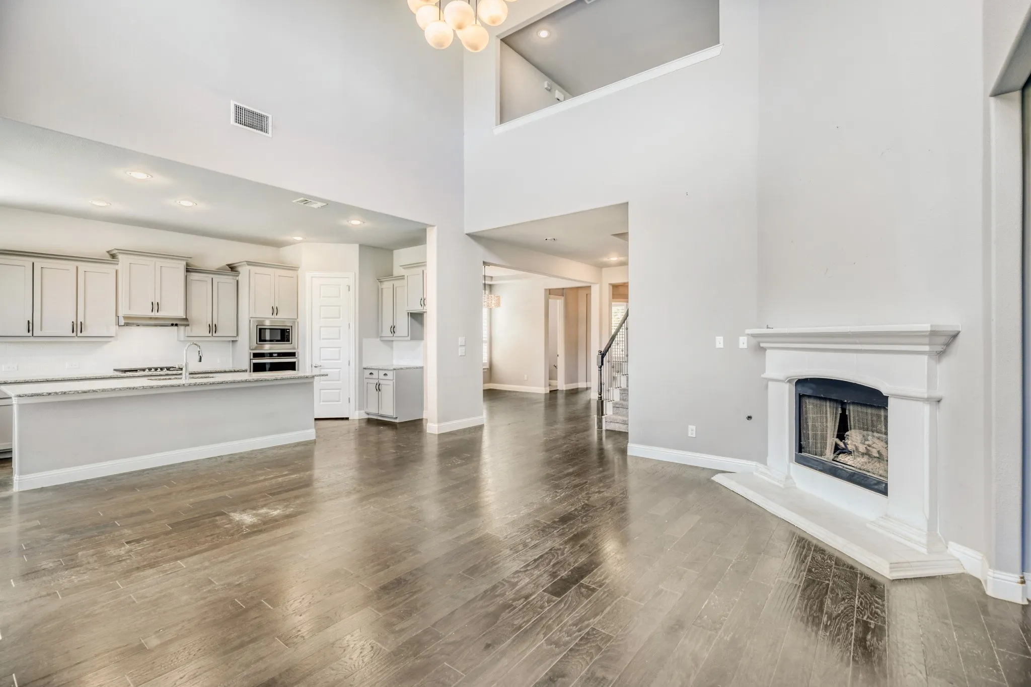 Single Family Residence For Sale in Collin County , 7313 Clear Rapids Drive, Mc Kinney, Texas 75071, 4 Bedroom, 4 Bathroom, 3 Garage spaces, 3,702 Sqft, built in 2018, mls#21220652, Real Estate Agent in Mc Kinney, Homes For Sale in Collin county, Homes For Sale in Mc Kinney, Realtor in Mc Kinney Texas, Real Estate Brokerage Independent Realty Texas, Luminita Cordes Realtor