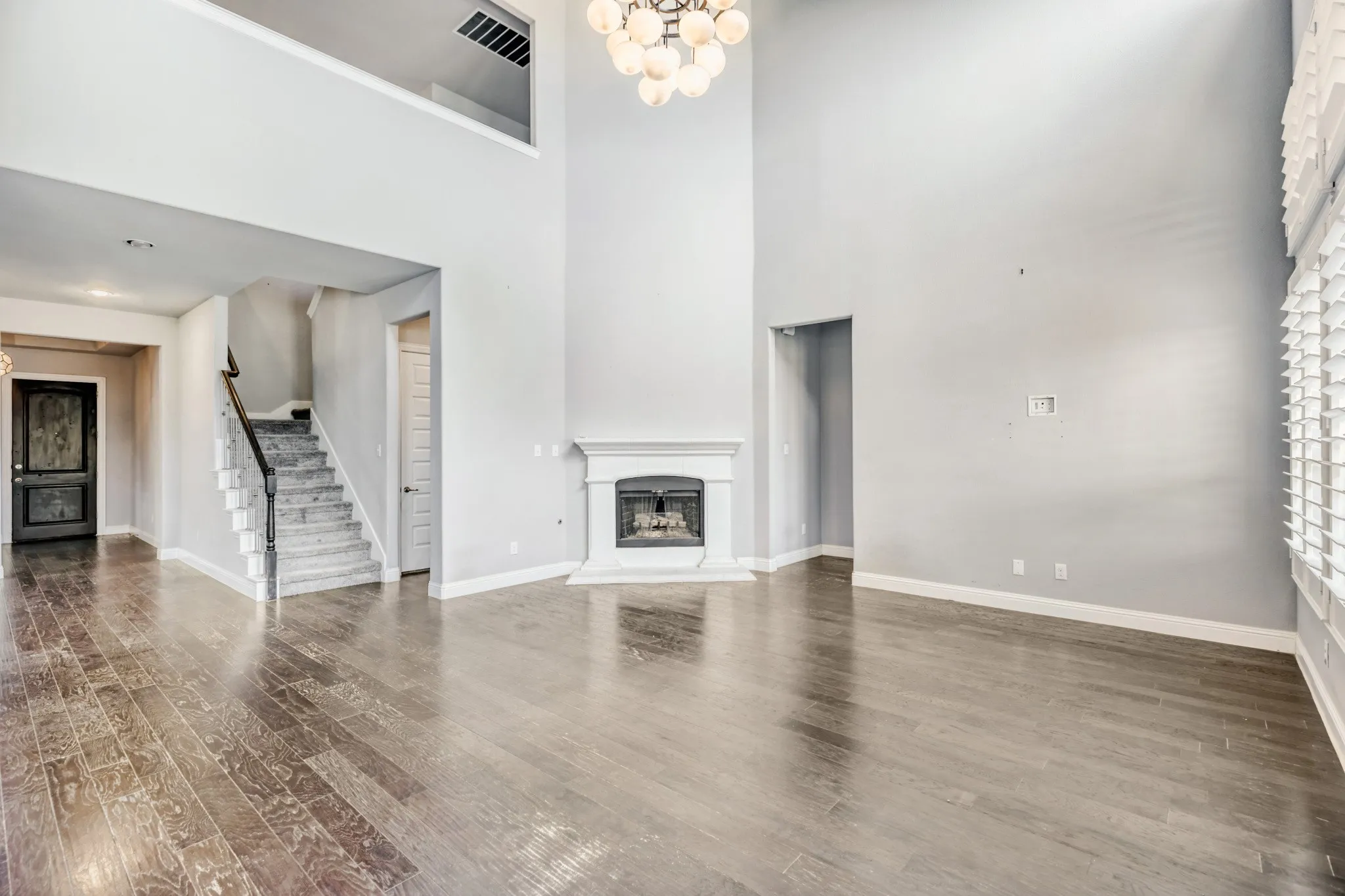 Single Family Residence For Sale in Collin County , 7313 Clear Rapids Drive, Mc Kinney, Texas 75071, 4 Bedroom, 4 Bathroom, 3 Garage spaces, 3,702 Sqft, built in 2018, mls#21220652, Real Estate Agent in Mc Kinney, Homes For Sale in Collin county, Homes For Sale in Mc Kinney, Realtor in Mc Kinney Texas, Real Estate Brokerage Independent Realty Texas, Luminita Cordes Realtor
