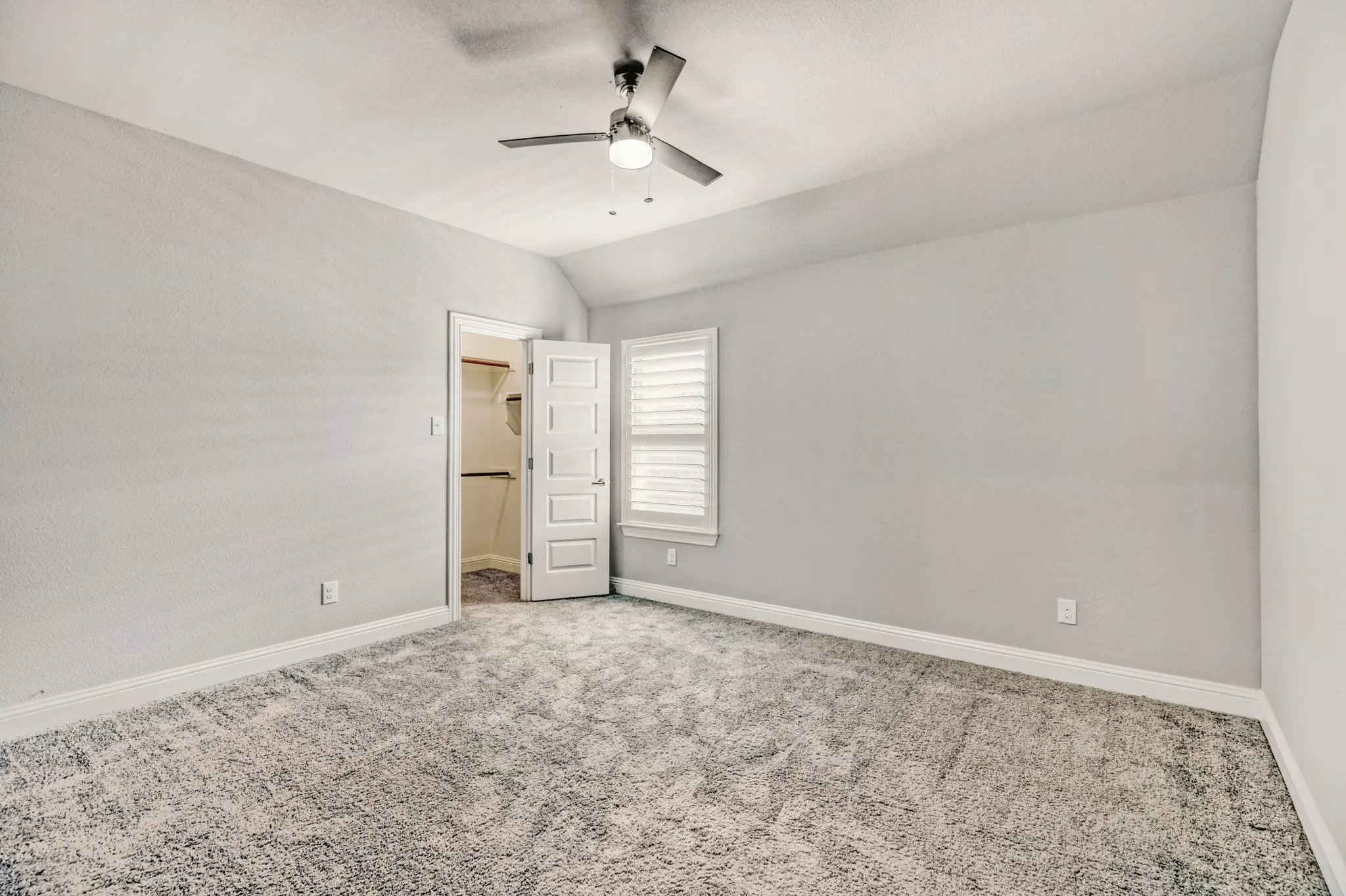 Single Family Residence For Sale in Collin County , 7313 Clear Rapids Drive, Mc Kinney, Texas 75071, 4 Bedroom, 4 Bathroom, 3 Garage spaces, 3,702 Sqft, built in 2018, mls#21220652, Real Estate Agent in Mc Kinney, Homes For Sale in Collin county, Homes For Sale in Mc Kinney, Realtor in Mc Kinney Texas, Real Estate Brokerage Independent Realty Texas, Luminita Cordes Realtor