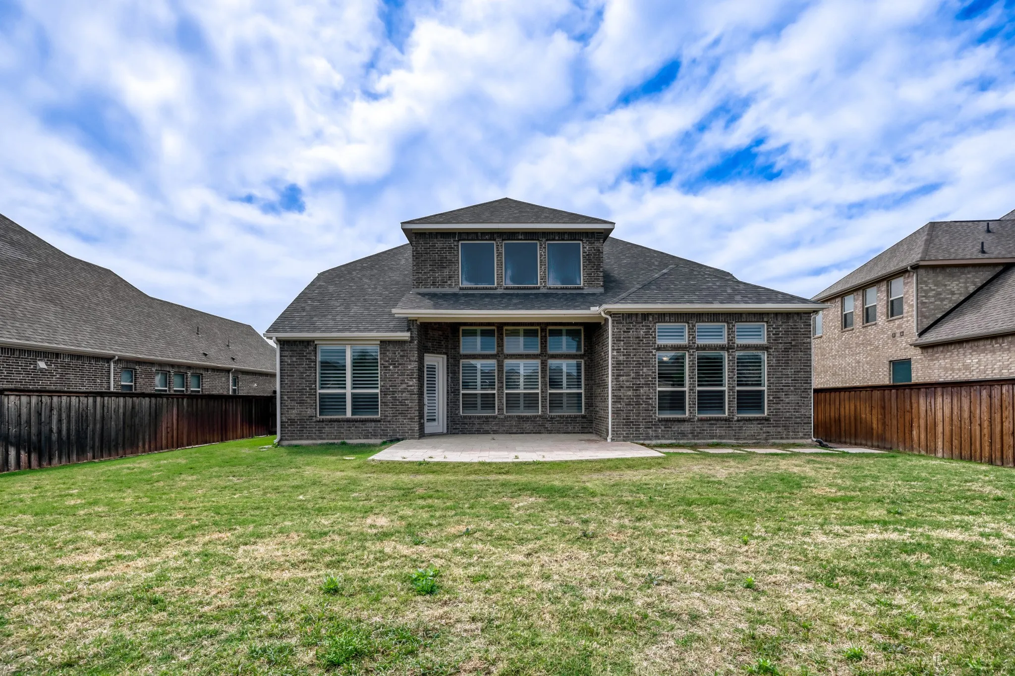 Single Family Residence For Sale in Collin County , 7313 Clear Rapids Drive, Mc Kinney, Texas 75071, 4 Bedroom, 4 Bathroom, 3 Garage spaces, 3,702 Sqft, built in 2018, mls#21220652, Real Estate Agent in Mc Kinney, Homes For Sale in Collin county, Homes For Sale in Mc Kinney, Realtor in Mc Kinney Texas, Real Estate Brokerage Independent Realty Texas, Luminita Cordes Realtor