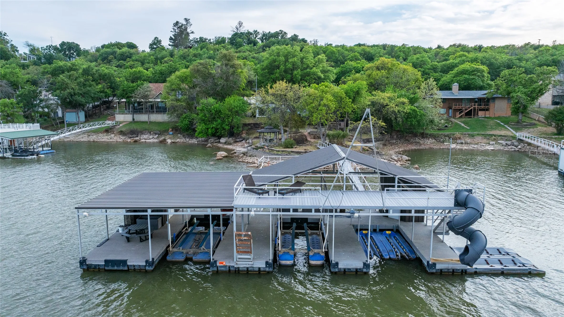 Single Family Residence For Sale in Brown County , 440 Lakeside Drive, Brownwood, Texas 76801, 6 Bedroom, 7 Bathroom, Garage spaces, 6,753 Sqft, built in 1977, Preowned, Price $2,225,000, mls#21224694, Real Estate Agent in Brownwood, Homes For Sale in Brown county, Homes For Sale in Brownwood, Realtor in Brownwood Texas, Real Estate Brokerage Independent Realty Texas, Luminita Cordes Realtor