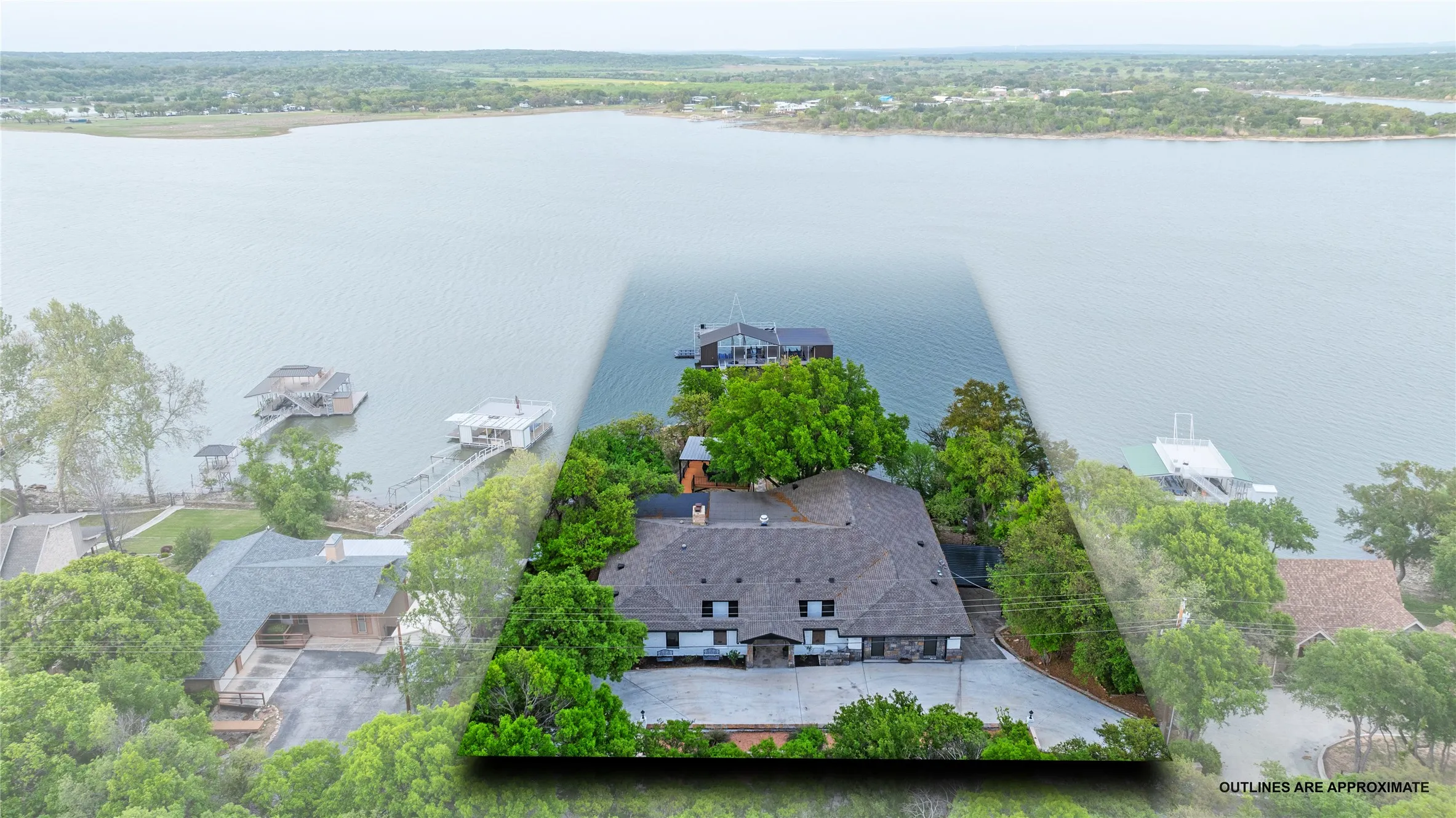 Single Family Residence For Sale in Brown County , 440 Lakeside Drive, Brownwood, Texas 76801, 6 Bedroom, 7 Bathroom, Garage spaces, 6,753 Sqft, built in 1977, Preowned, Price $2,225,000, mls#21224694, Real Estate Agent in Brownwood, Homes For Sale in Brown county, Homes For Sale in Brownwood, Realtor in Brownwood Texas, Real Estate Brokerage Independent Realty Texas, Luminita Cordes Realtor