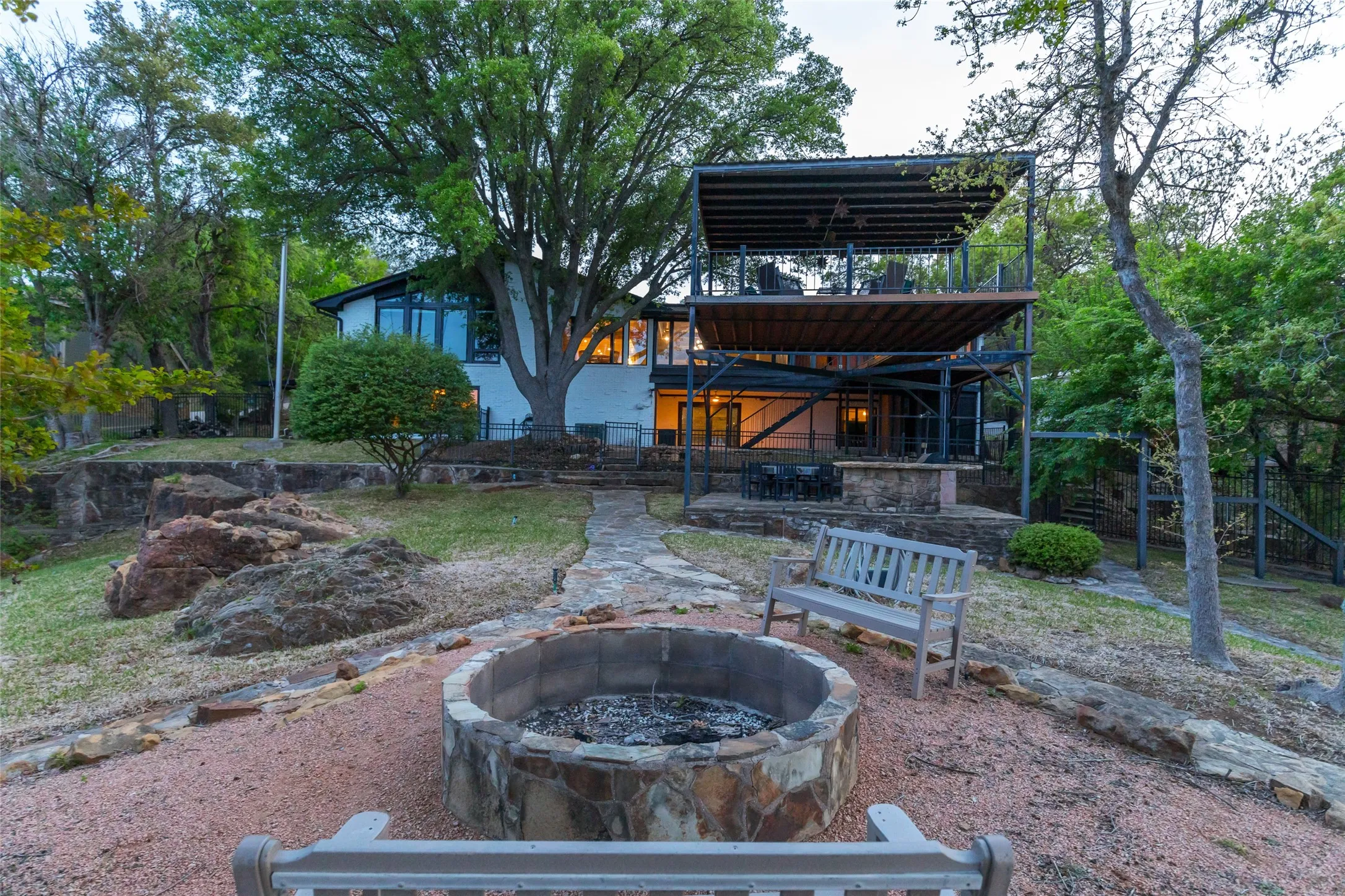 Single Family Residence For Sale in Brown County , 440 Lakeside Drive, Brownwood, Texas 76801, 6 Bedroom, 7 Bathroom, Garage spaces, 6,753 Sqft, built in 1977, Preowned, Price $2,225,000, mls#21224694, Real Estate Agent in Brownwood, Homes For Sale in Brown county, Homes For Sale in Brownwood, Realtor in Brownwood Texas, Real Estate Brokerage Independent Realty Texas, Luminita Cordes Realtor