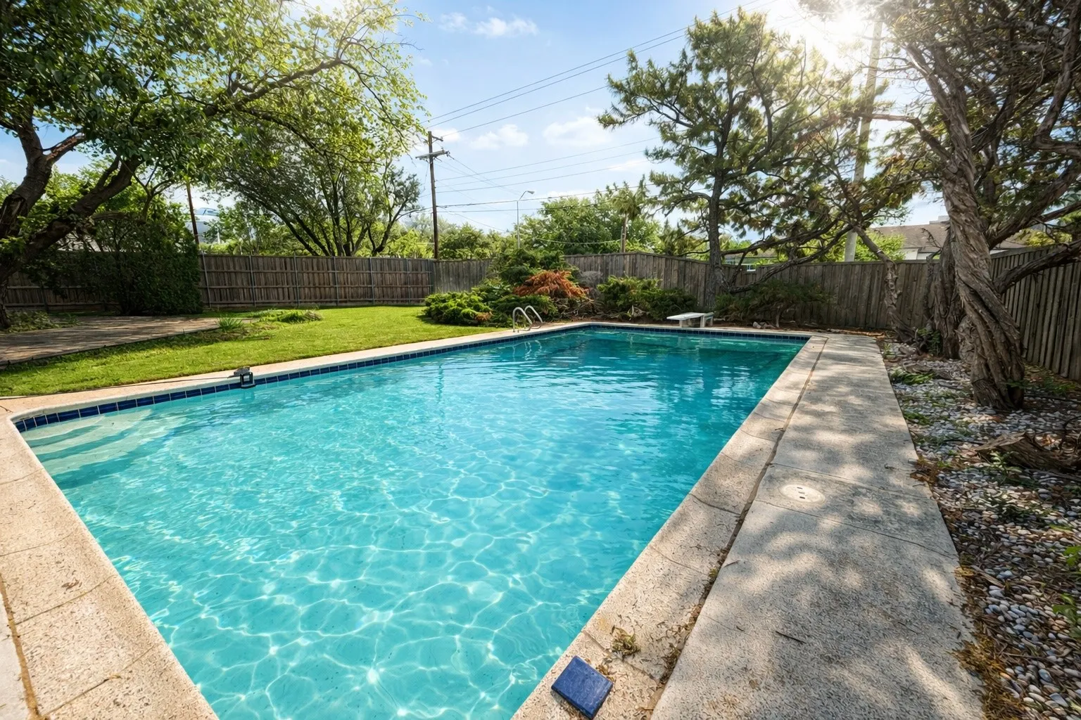 Single Family Residence For Sale in Dallas County , 12 Creekwood Circle, Richardson, Texas 75080, 4 Bedroom, 4 Bathroom, 2 Garage spaces, 3,690 Sqft, built in 1972, mls#21228551, Real Estate Agent in Richardson, Homes For Sale in Dallas county, Homes For Sale in Richardson, Realtor in Richardson Texas, Real Estate Brokerage Independent Realty Texas, Luminita Cordes Realtor