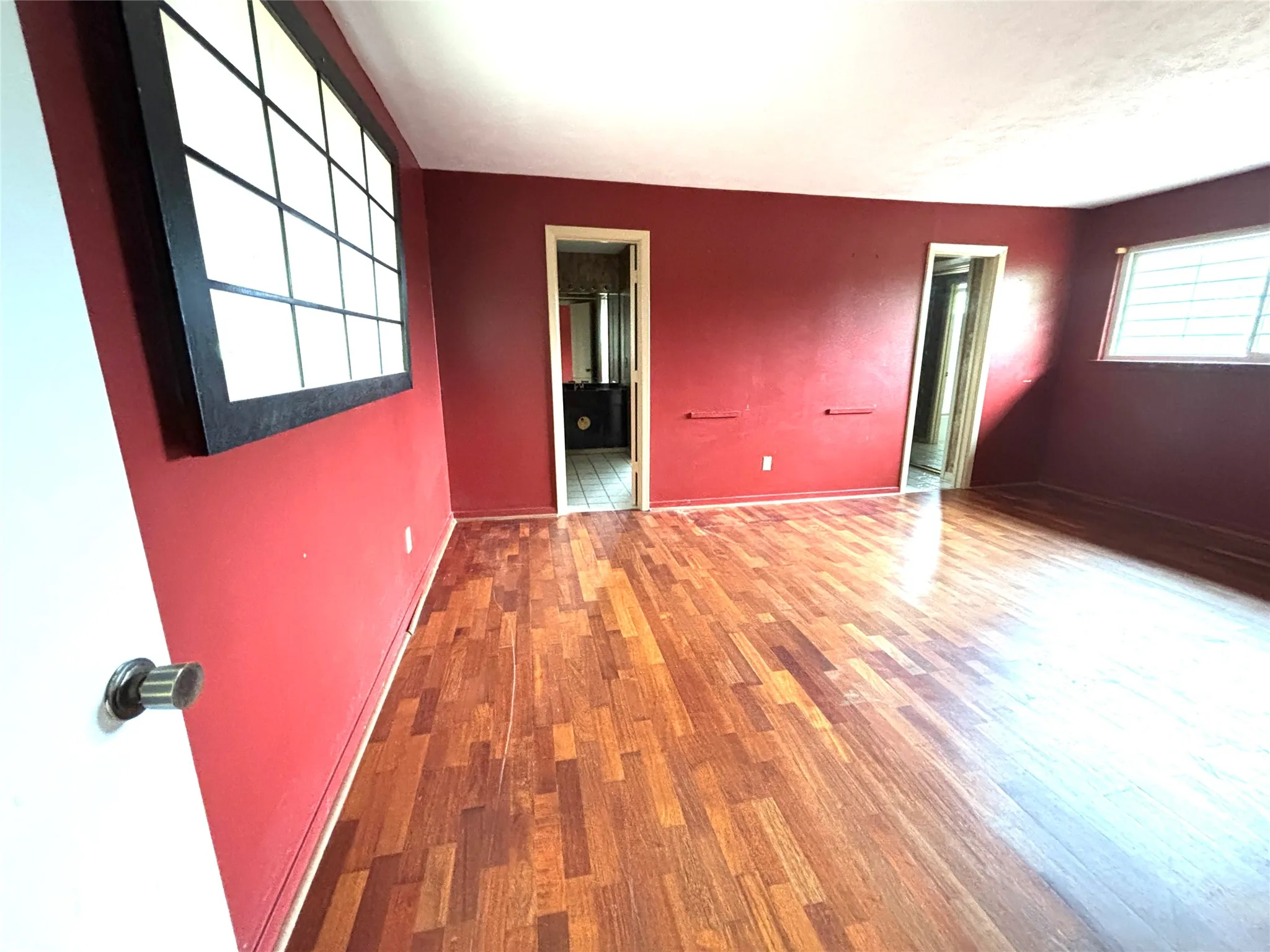 Single Family Residence For Sale in Dallas County , 12 Creekwood Circle, Richardson, Texas 75080, 4 Bedroom, 4 Bathroom, 2 Garage spaces, 3,690 Sqft, built in 1972, mls#21228551, Real Estate Agent in Richardson, Homes For Sale in Dallas county, Homes For Sale in Richardson, Realtor in Richardson Texas, Real Estate Brokerage Independent Realty Texas, Luminita Cordes Realtor