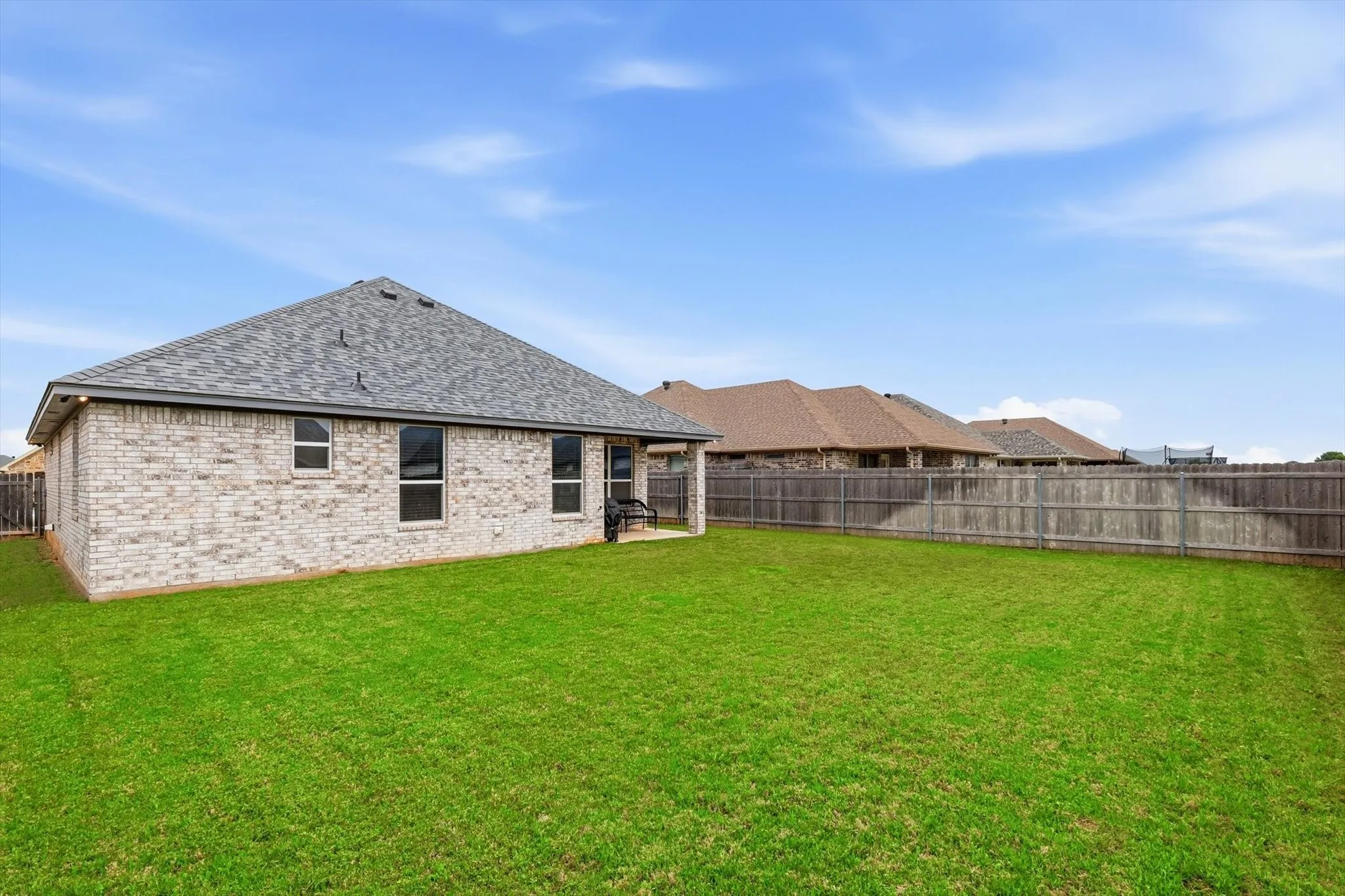 Single Family Residence For Sale in Hood County , 3312 Arrow Creek Drive, Granbury, Texas 76049, 3 Bedroom, 2 Bathroom, 2 Garage spaces, 1,549 Sqft, built in 2020, Preowned, mls#21227658, Real Estate Agent in Granbury, Homes For Sale in Hood county, Homes For Sale in Granbury, Realtor in Granbury Texas, Real Estate Brokerage Independent Realty Texas, Luminita Cordes Realtor