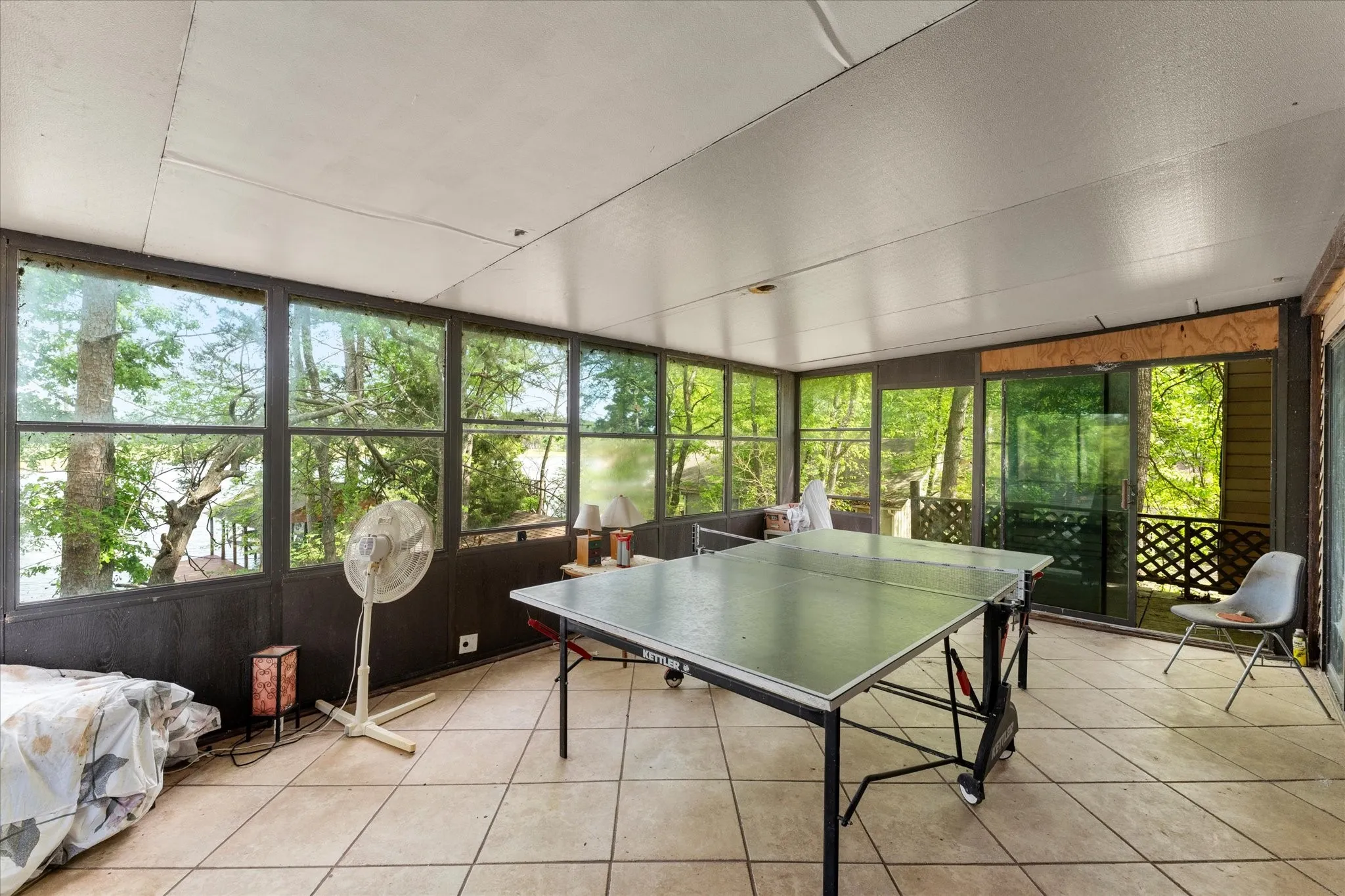 Single Family Residence For Sale in Franklin (TX) County , 405 Triple S Drive, Mount Vernon, Texas 75457, 6 Bedroom, 2 Bathroom, Garage spaces, 1,992 Sqft, built in 1980, mls#21228588, Real Estate Agent in Mount Vernon, Homes For Sale in Franklin (TX) county, Homes For Sale in Mount Vernon, Realtor in Mount Vernon Texas, Real Estate Brokerage Independent Realty Texas, Luminita Cordes Realtor