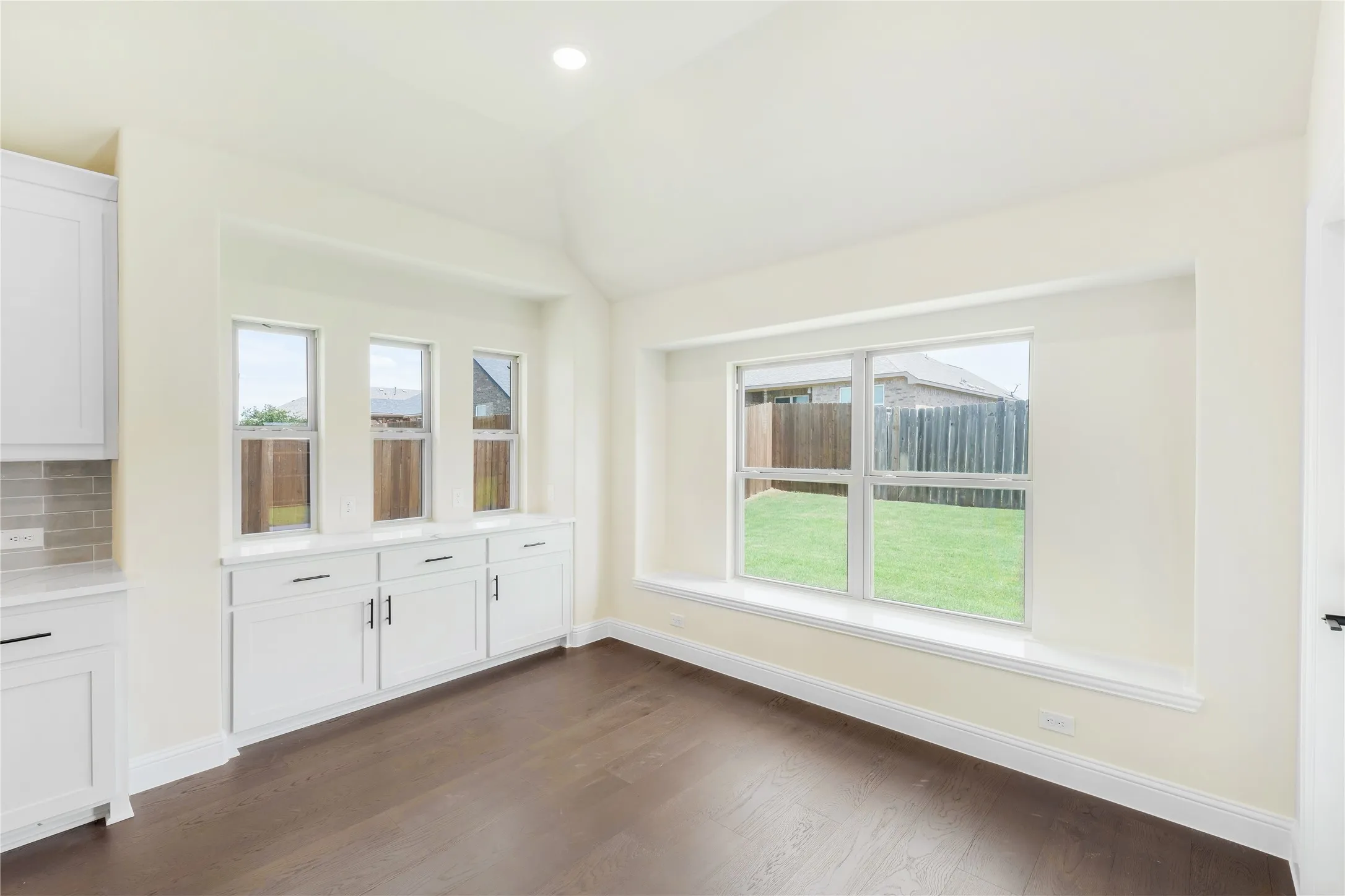 Single Family Residence For Sale in Denton County , 177 Creekside Drive, Sanger, Texas 76266, 4 Bedroom, 3 Bathroom, 2 Garage spaces, 3,285 Sqft, built in 2026, New Construction - Incomplete, mls#21227531, Real Estate Agent in Sanger, Homes For Sale in Denton county, Homes For Sale in Sanger, Realtor in Sanger Texas, Real Estate Brokerage Independent Realty Texas, Luminita Cordes Realtor