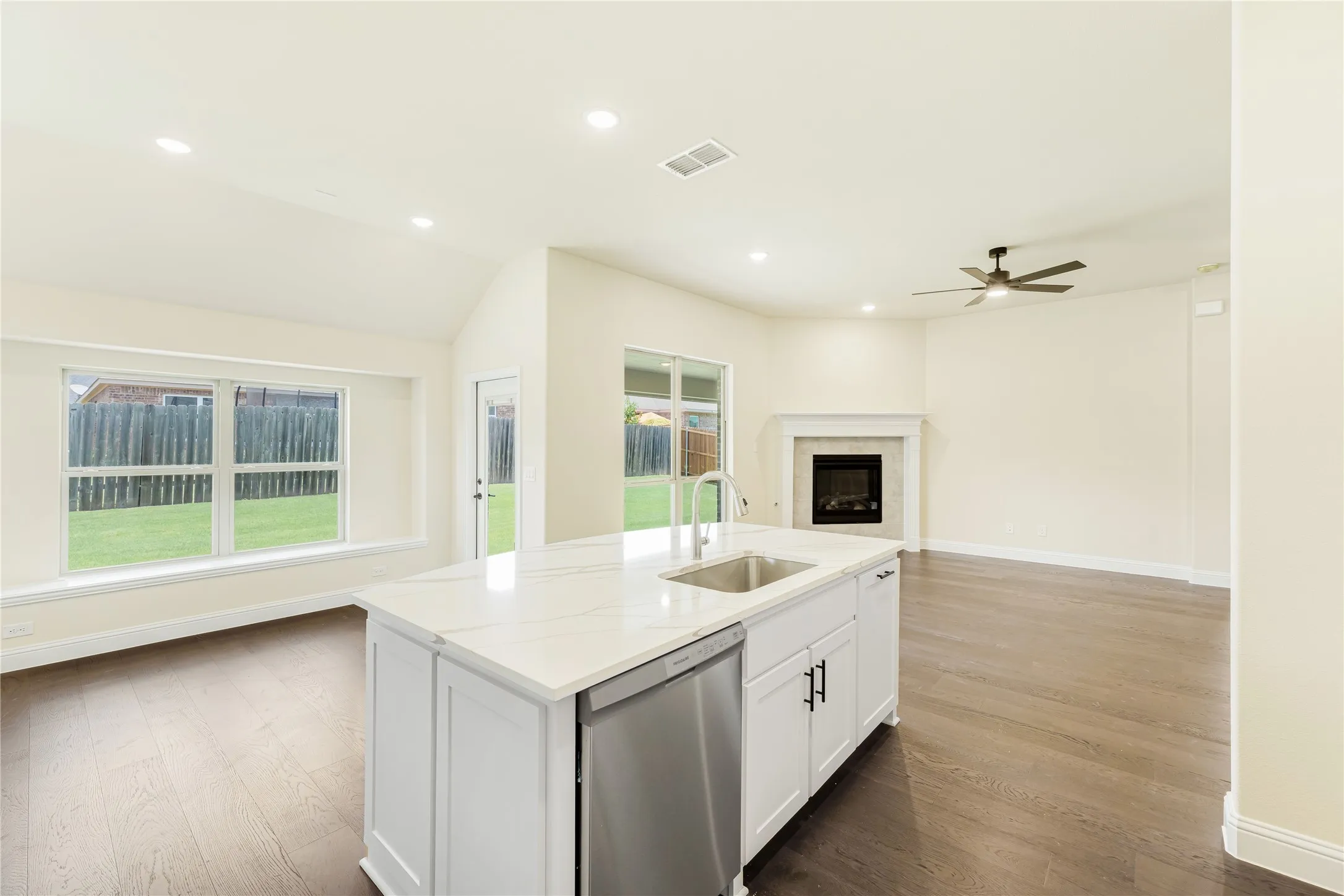 Single Family Residence For Sale in Denton County , 177 Creekside Drive, Sanger, Texas 76266, 4 Bedroom, 3 Bathroom, 2 Garage spaces, 3,285 Sqft, built in 2026, New Construction - Incomplete, mls#21227531, Real Estate Agent in Sanger, Homes For Sale in Denton county, Homes For Sale in Sanger, Realtor in Sanger Texas, Real Estate Brokerage Independent Realty Texas, Luminita Cordes Realtor