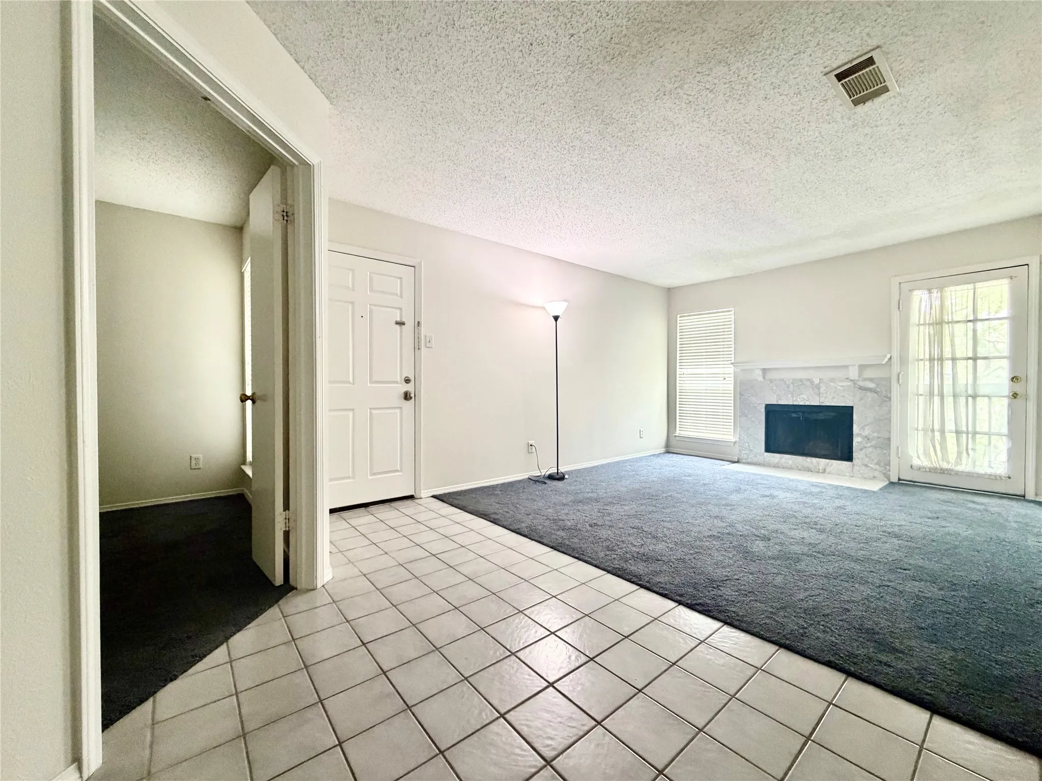 Condominium For Sale in Collin County , 18333 Roehampton Drive 624, Dallas, Texas 75252, 2 Bedroom, 1 Bathroom, Garage spaces, 737 Sqft, built in 1985, mls#21228438, Real Estate Agent in Dallas, Homes For Sale in Collin county, Homes For Sale in Dallas, Realtor in Dallas Texas, Real Estate Brokerage Independent Realty Texas, Luminita Cordes Realtor