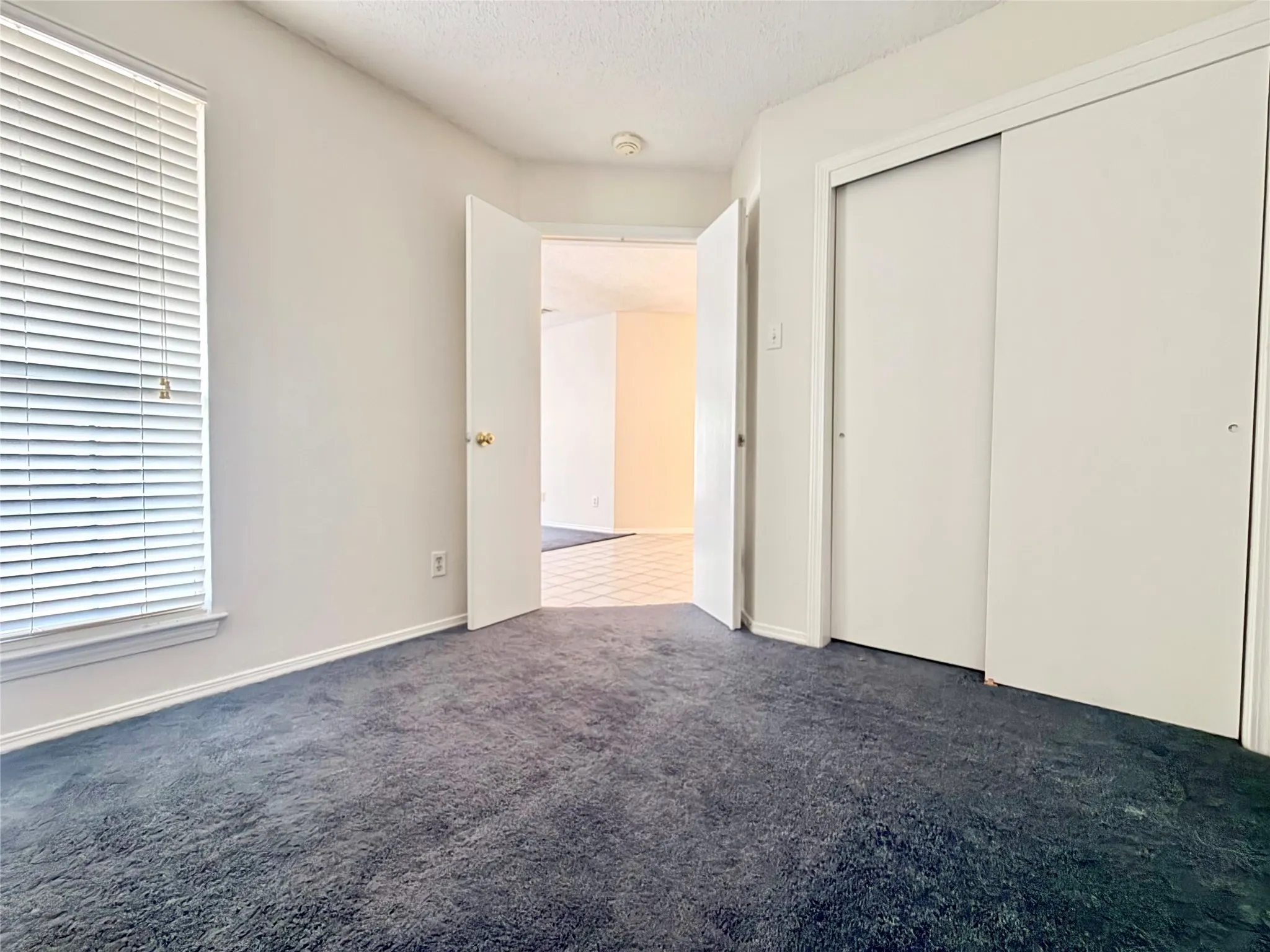 Condominium For Sale in Collin County , 18333 Roehampton Drive 624, Dallas, Texas 75252, 2 Bedroom, 1 Bathroom, Garage spaces, 737 Sqft, built in 1985, mls#21228438, Real Estate Agent in Dallas, Homes For Sale in Collin county, Homes For Sale in Dallas, Realtor in Dallas Texas, Real Estate Brokerage Independent Realty Texas, Luminita Cordes Realtor