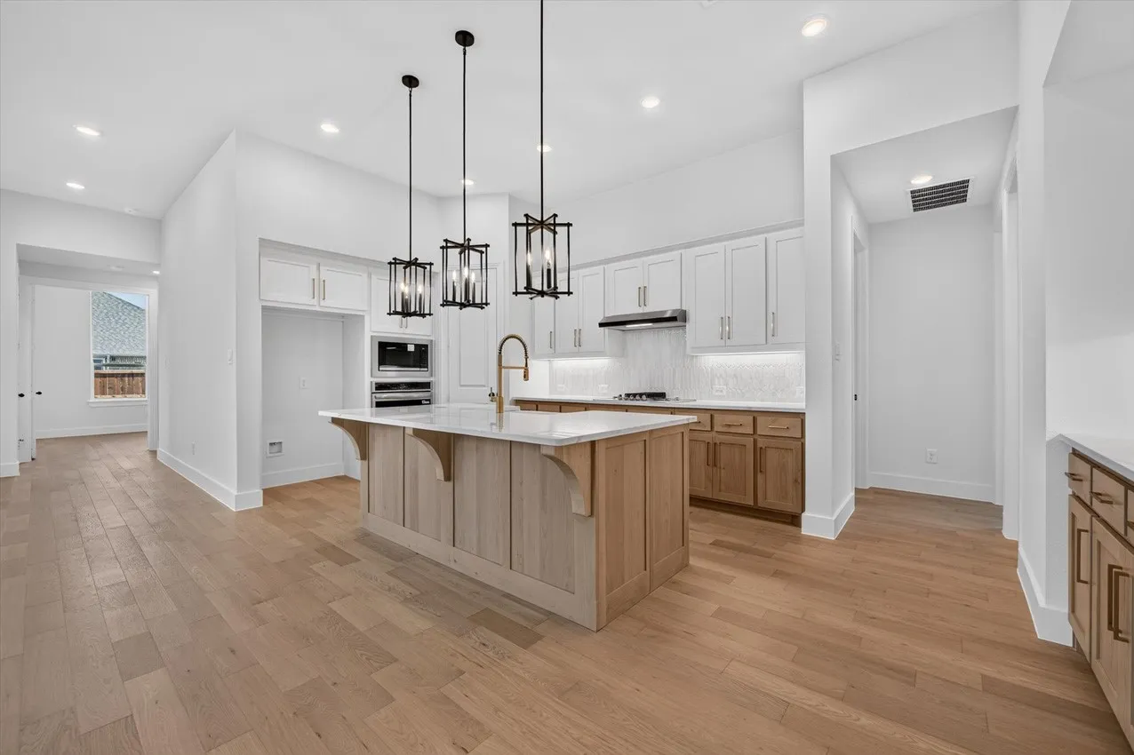 Single Family Residence For Sale in Denton County , 4018 Windy Point Road, Oak Point, Texas 75068, 4 Bedroom, 3 Bathroom, 2 Garage spaces, 2,485 Sqft, built in 2026, New Construction - Incomplete, mls#21228612, Real Estate Agent in Oak Point, Homes For Sale in Denton county, Homes For Sale in Oak Point, Realtor in Oak Point Texas, Real Estate Brokerage Independent Realty Texas, Luminita Cordes Realtor