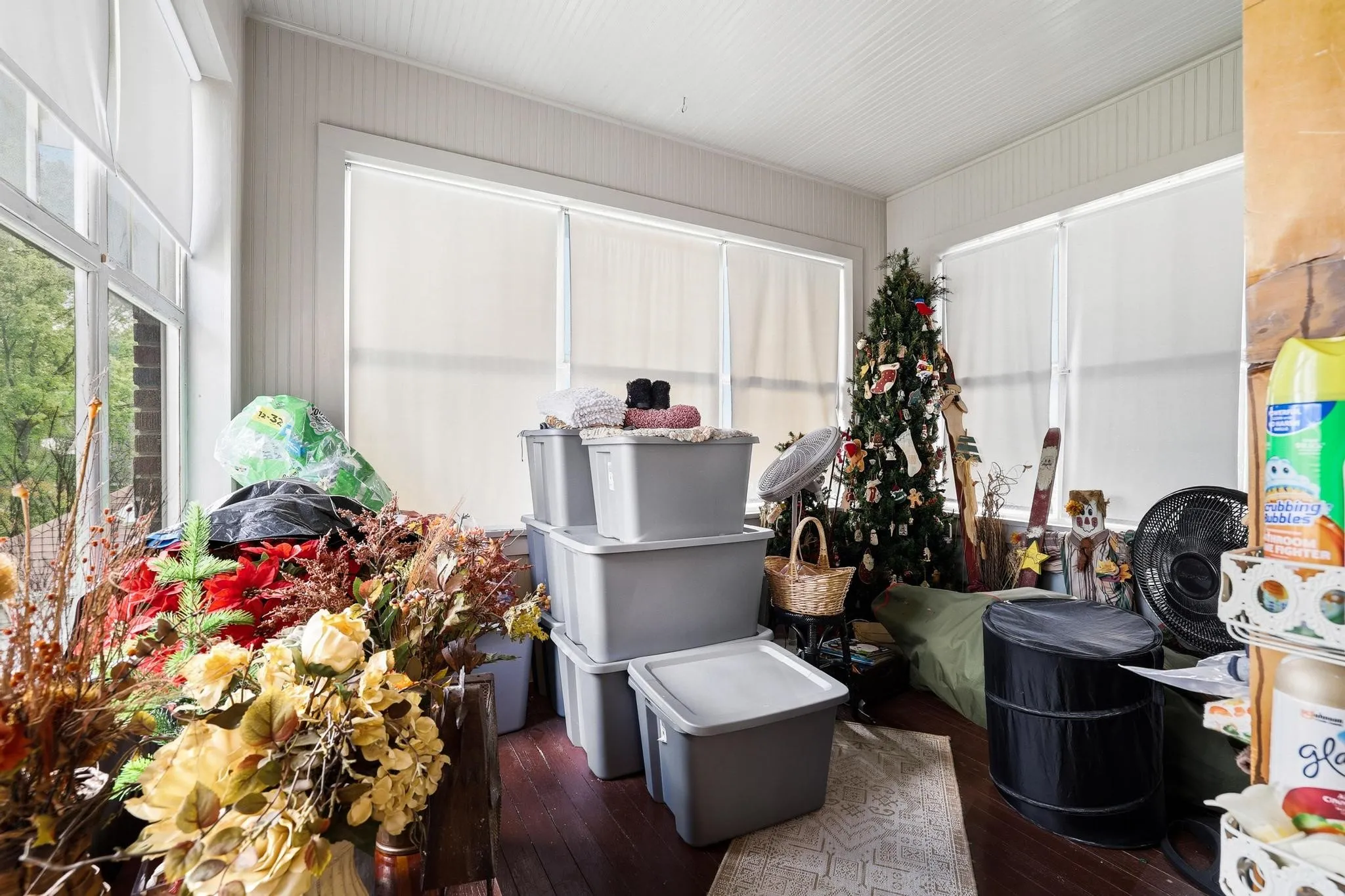 Single Family Residence For Sale in Fannin County , 304 E 9th Street, Bonham, Texas 75418, 4 Bedroom, 3 Bathroom, Garage spaces, 2,954 Sqft, built in 1929, Preowned, mls#21228645, Real Estate Agent in Bonham, Homes For Sale in Fannin county, Homes For Sale in Bonham, Realtor in Bonham Texas, Real Estate Brokerage Independent Realty Texas, Luminita Cordes Realtor