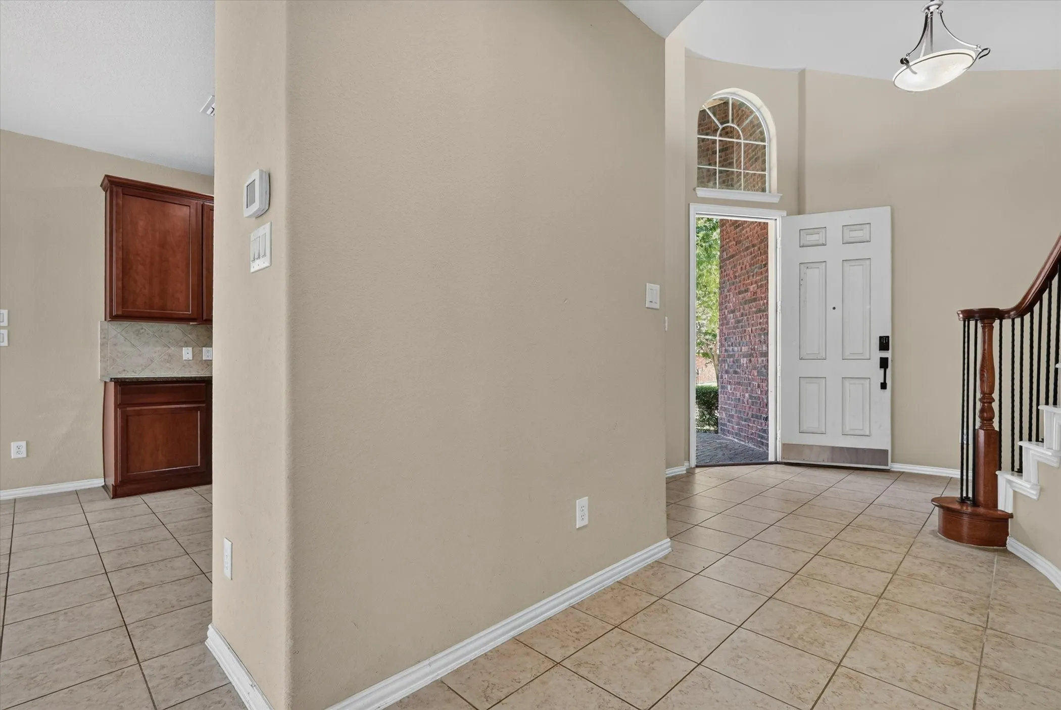 Single Family Residence For Rent in Collin County , 11945 Henderson Drive, Frisco, Texas 75035, 3 Bedroom, 3 Bathroom, 2 Garage spaces, 3,116 Sqft, built in 2007, Preowned, mls#21228685, Real Estate Agent in Frisco, Homes For Rent in Collin county, Homes For Rent in Frisco, Realtor in Frisco Texas, Real Estate Brokerage Independent Realty Texas, Luminita Cordes Realtor