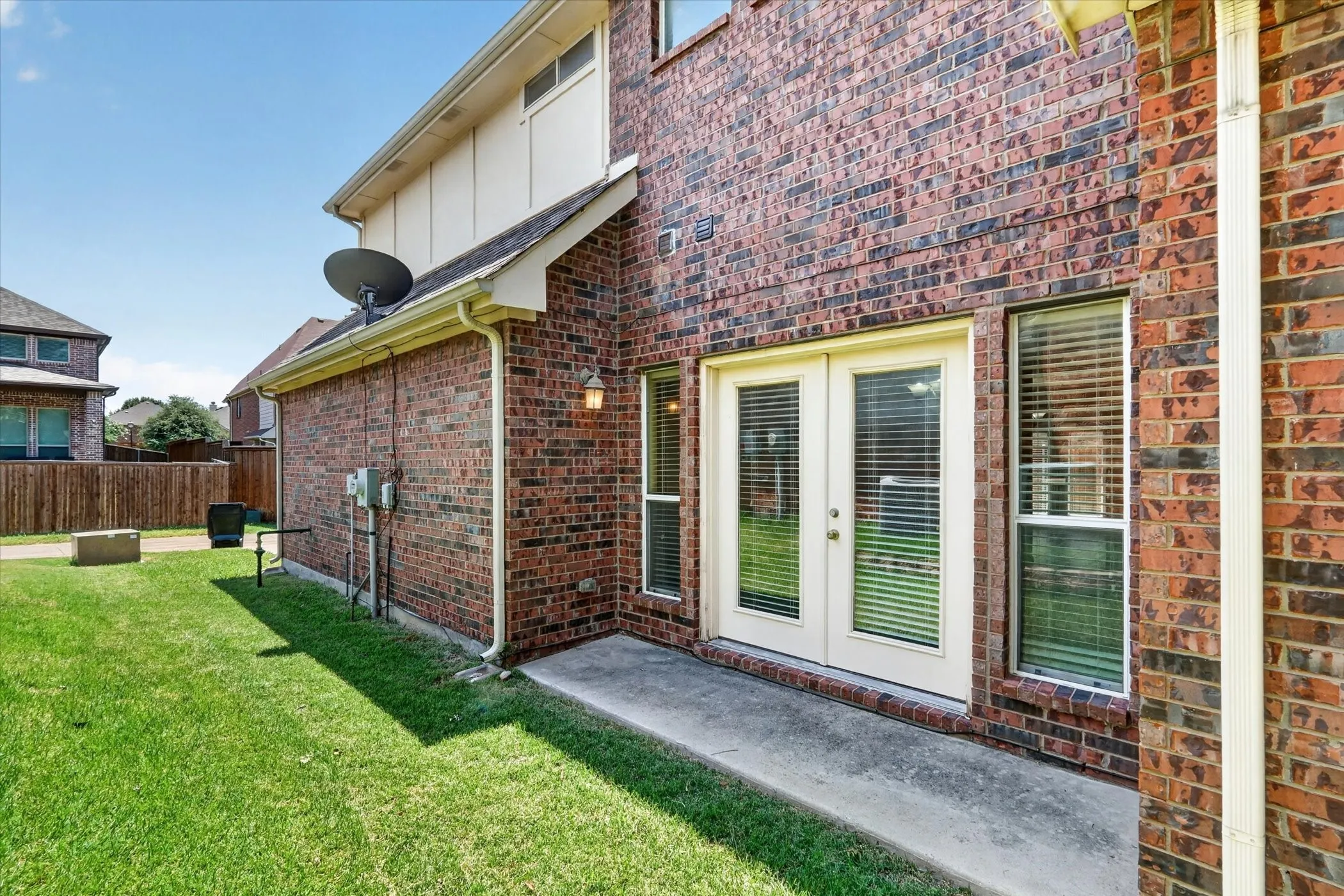 Single Family Residence For Rent in Collin County , 11945 Henderson Drive, Frisco, Texas 75035, 3 Bedroom, 3 Bathroom, 2 Garage spaces, 3,116 Sqft, built in 2007, Preowned, mls#21228685, Real Estate Agent in Frisco, Homes For Rent in Collin county, Homes For Rent in Frisco, Realtor in Frisco Texas, Real Estate Brokerage Independent Realty Texas, Luminita Cordes Realtor