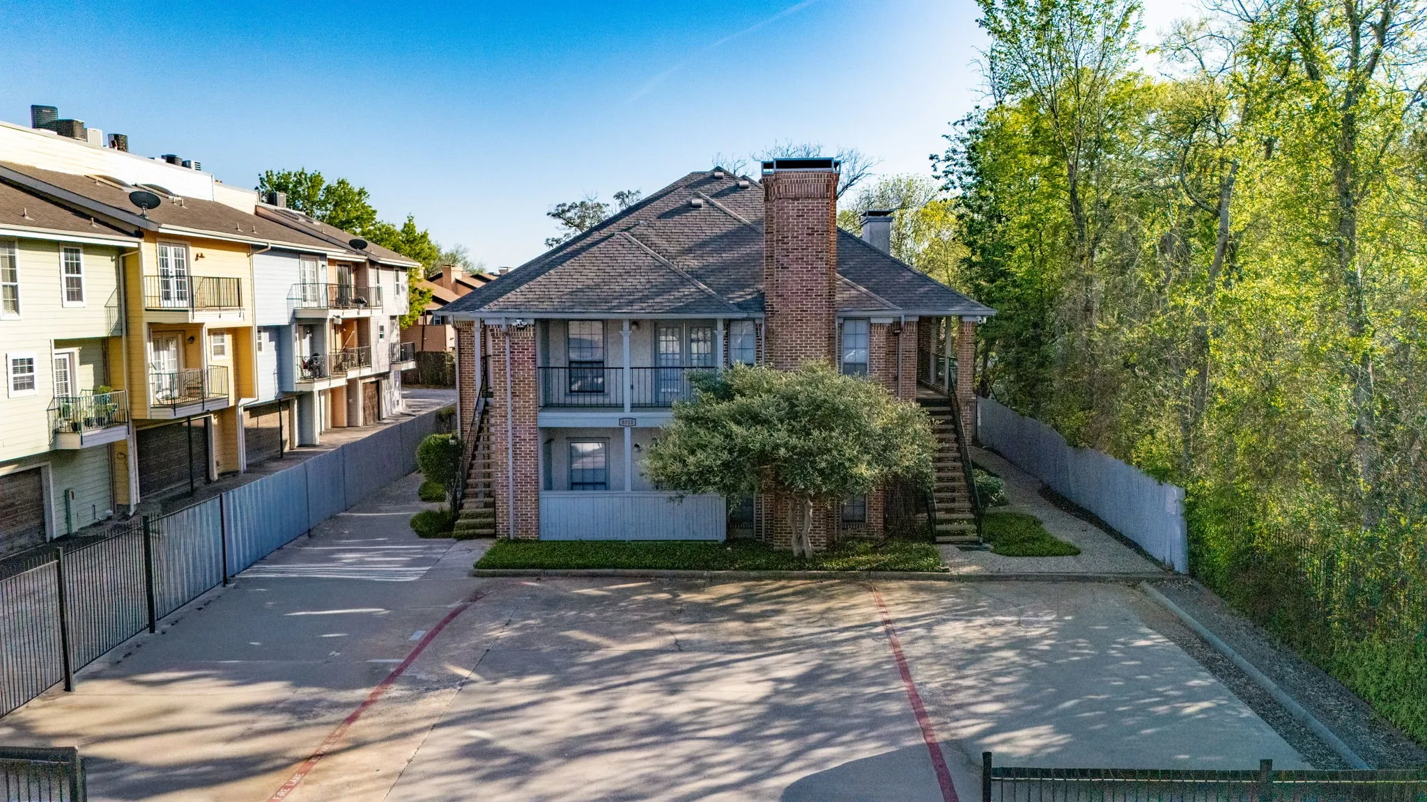 Apartment For Rent in Dallas County , 8510 Park Lane 102, Dallas, Texas 75231, 1 Bedroom, 1 Bathroom, Garage spaces, 700 Sqft, built in 1982, Preowned, mls#21228733, Real Estate Agent in Dallas, Homes For Rent in Dallas county, Homes For Rent in Dallas, Realtor in Dallas Texas, Real Estate Brokerage Independent Realty Texas, Luminita Cordes Realtor
