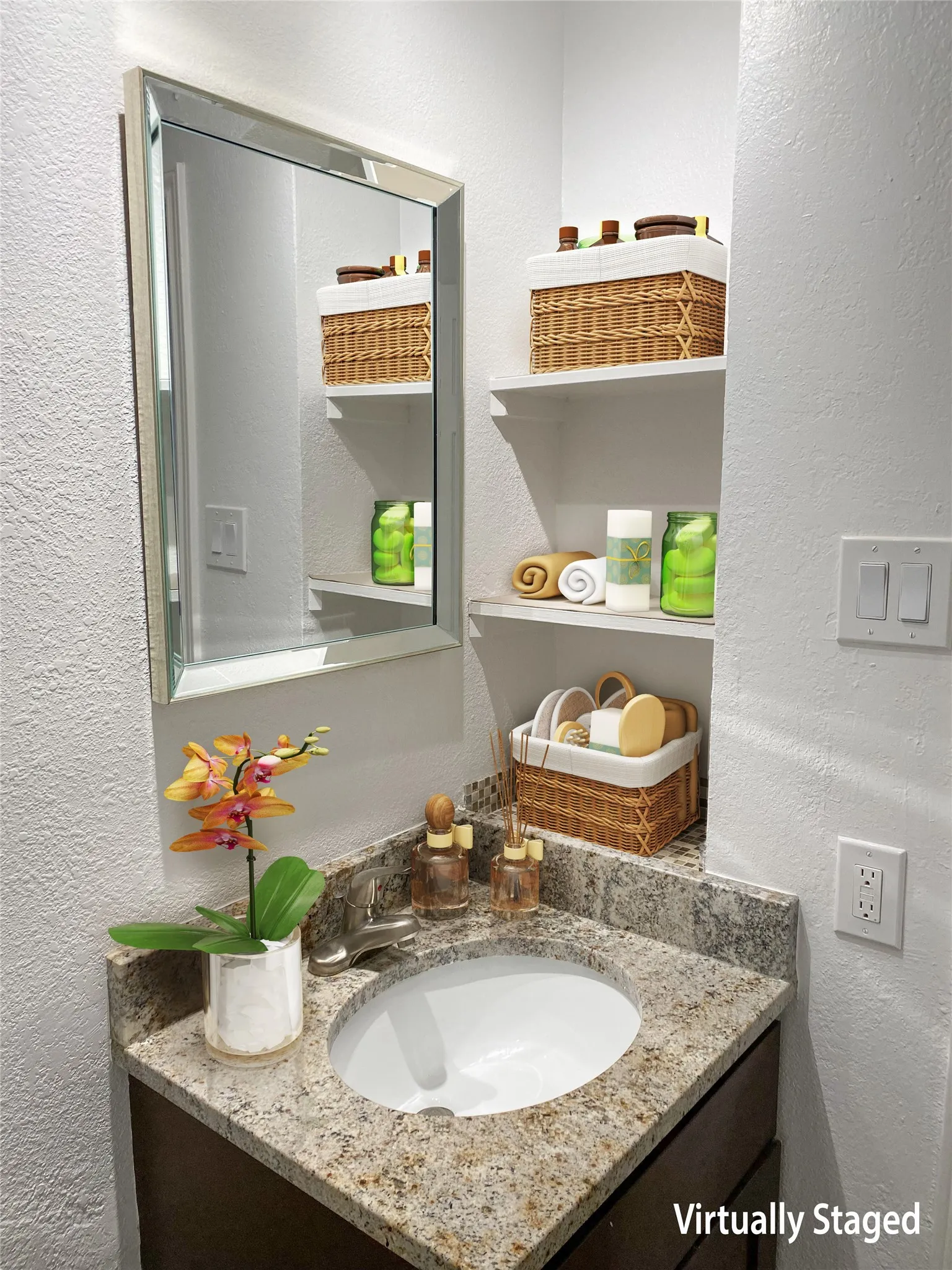 Apartment For Rent in Dallas County , 8510 Park Lane 102, Dallas, Texas 75231, 1 Bedroom, 1 Bathroom, Garage spaces, 700 Sqft, built in 1982, Preowned, mls#21228733, Real Estate Agent in Dallas, Homes For Rent in Dallas county, Homes For Rent in Dallas, Realtor in Dallas Texas, Real Estate Brokerage Independent Realty Texas, Luminita Cordes Realtor