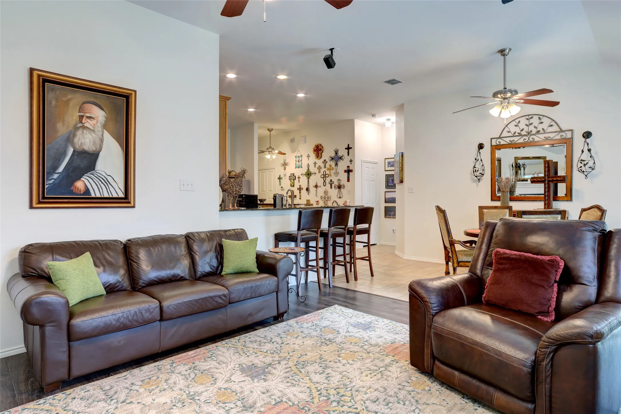 Single Family Residence For Sale in Collin County , 1913 Hidden Fairway Drive, Wylie, Texas 75098, 4 Bedroom, 2 Bathroom, 2 Garage spaces, 2,017 Sqft, built in 2009, Preowned, mls#21228536, Real Estate Agent in Wylie, Homes For Sale in Collin county, Homes For Sale in Wylie, Realtor in Wylie Texas, Real Estate Brokerage Independent Realty Texas, Luminita Cordes Realtor