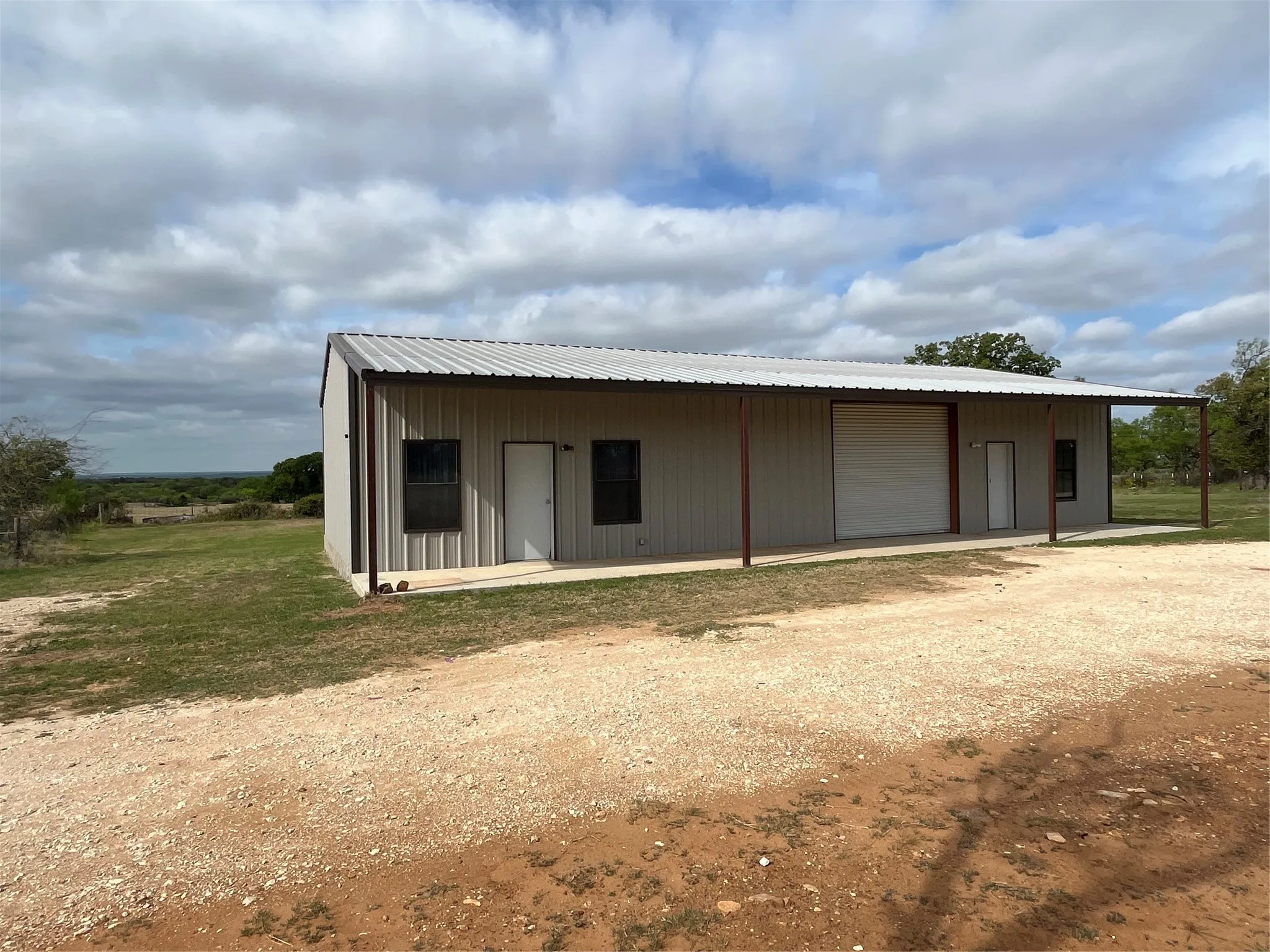 Farm For Sale in Mills County , 2190 W FM 574 Road W, Mullin, Texas 76864, 3 Bedrooms, 2 Bathrooms, Garage spaces, 1,643 Sqft, built in 1984, Preowned, Price $1,465,625, mls#21228722, Real Estate Agent in Mullin, Homes For Sale in Mills county, Homes For Sale in Mullin, Realtor in Mullin Texas, Real Estate Brokerage Independent Realty Texas, Luminita Cordes Realtor