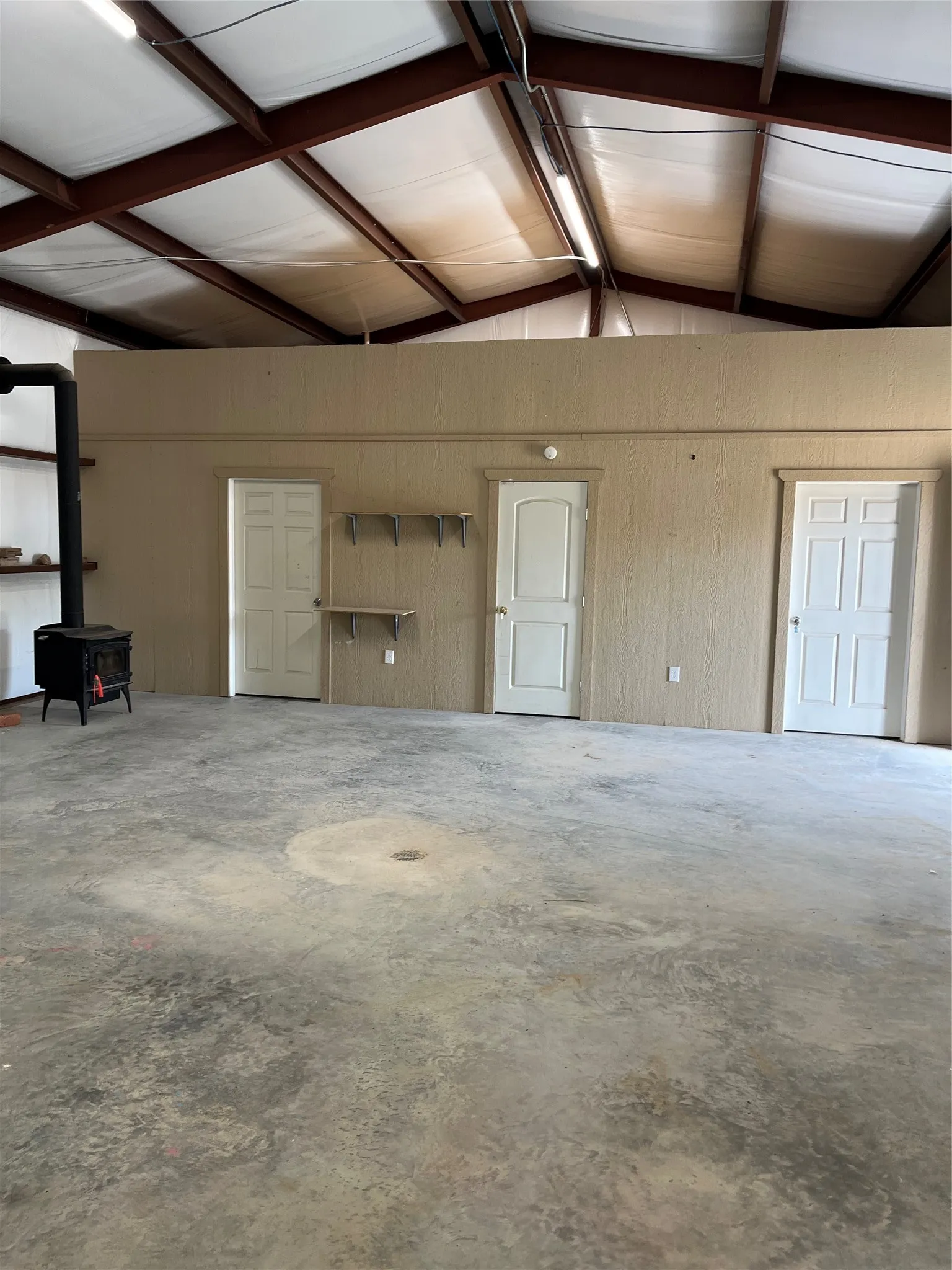 Farm For Sale in Mills County , 2190 W FM 574 Road W, Mullin, Texas 76864, 3 Bedrooms, 2 Bathrooms, Garage spaces, 1,643 Sqft, built in 1984, Preowned, Price $1,465,625, mls#21228722, Real Estate Agent in Mullin, Homes For Sale in Mills county, Homes For Sale in Mullin, Realtor in Mullin Texas, Real Estate Brokerage Independent Realty Texas, Luminita Cordes Realtor