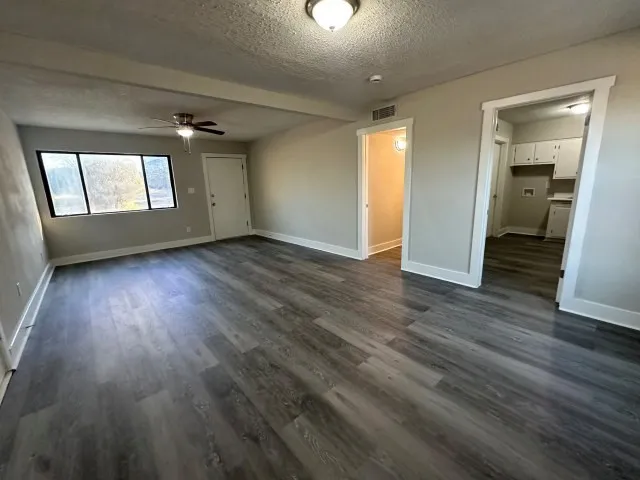 Single Family Residence For Sale in Val Verde County , 337-339 Long Drive, Del Rio, Texas 78840, 3 Bedroom, 2 Bathroom, Garage spaces, 1,850 Sqft, built in 1950, Preowned, mls#21228749, Real Estate Agent in Del Rio, Homes For Sale in Val Verde county, Homes For Sale in Del Rio, Realtor in Del Rio Texas, Real Estate Brokerage Independent Realty Texas, Luminita Cordes Realtor