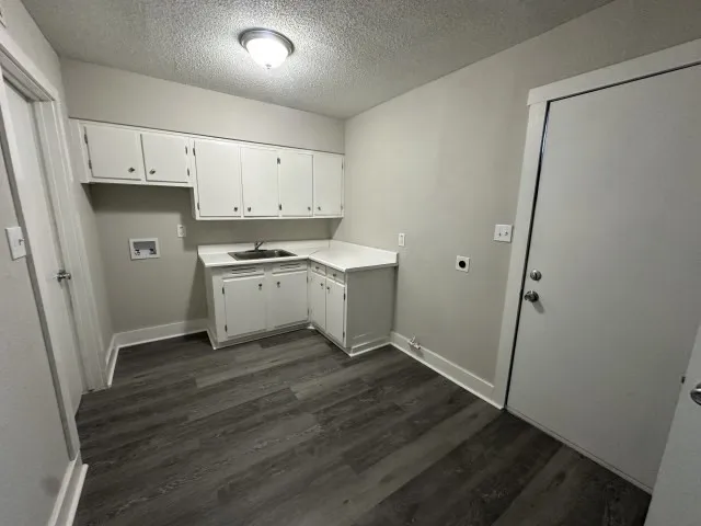 Single Family Residence For Sale in Val Verde County , 337-339 Long Drive, Del Rio, Texas 78840, 3 Bedroom, 2 Bathroom, Garage spaces, 1,850 Sqft, built in 1950, Preowned, mls#21228749, Real Estate Agent in Del Rio, Homes For Sale in Val Verde county, Homes For Sale in Del Rio, Realtor in Del Rio Texas, Real Estate Brokerage Independent Realty Texas, Luminita Cordes Realtor