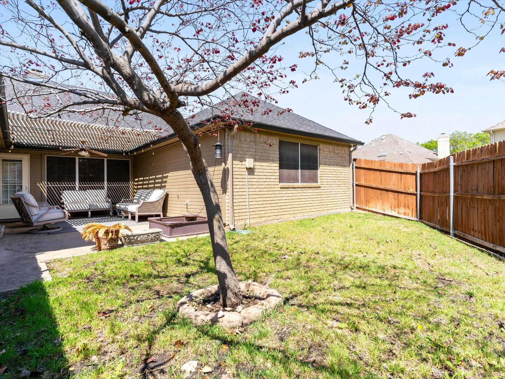 Single Family Residence For Sale in Tarrant County , 8009 Misty Trail, Fort Worth, Texas 76123, 3 Bedroom, 2 Bathroom, 2 Garage spaces, 2,629 Sqft, built in 1991, mls#21227799, Real Estate Agent in Fort Worth, Homes For Sale in Tarrant county, Homes For Sale in Fort Worth, Realtor in Fort Worth Texas, Real Estate Brokerage Independent Realty Texas, Luminita Cordes Realtor