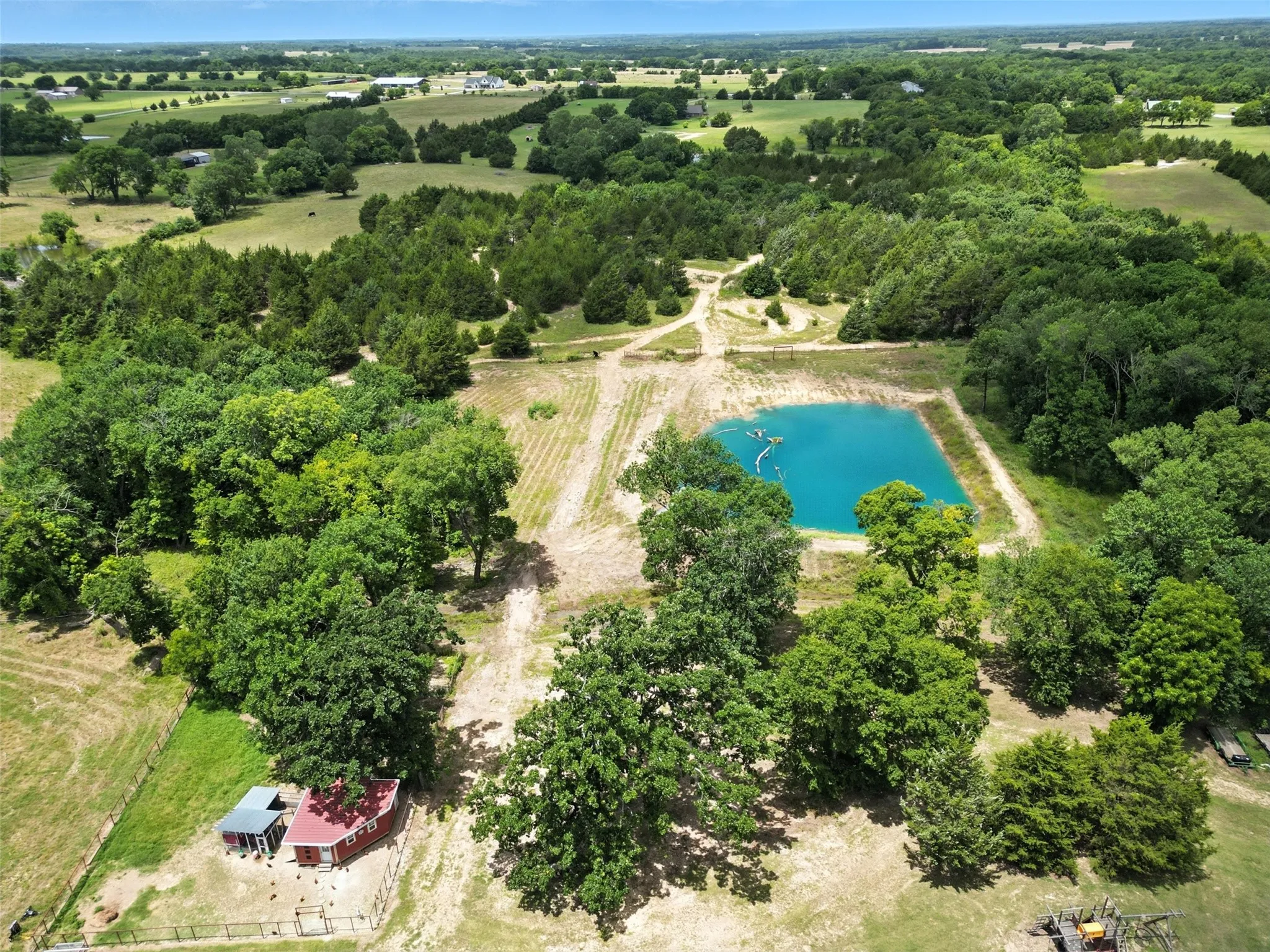 Farm For Sale in Fannin County , 3823 State Highway 11, Bonham, Texas 75418, 4 Bedroom, 2 Bathroom, 2 Garage spaces, 2,504 Sqft, built in 2006, Preowned, mls#21228781, Real Estate Agent in Bonham, Homes For Sale in Fannin county, Homes For Sale in Bonham, Realtor in Bonham Texas, Real Estate Brokerage Independent Realty Texas, Luminita Cordes Realtor