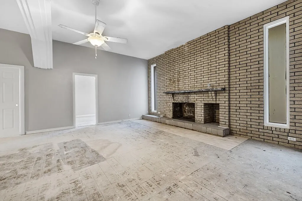 Single Family Residence For Sale in Bowie County , 2305 Cherry Hill Road, Texarkana, Texas 75503, 4 Bedroom, 3 Bathroom, Garage spaces, 3,129 Sqft, built in 1980, mls#21228670, Real Estate Agent in Texarkana, Homes For Sale in Bowie county, Homes For Sale in Texarkana, Realtor in Texarkana Texas, Real Estate Brokerage Independent Realty Texas, Luminita Cordes Realtor