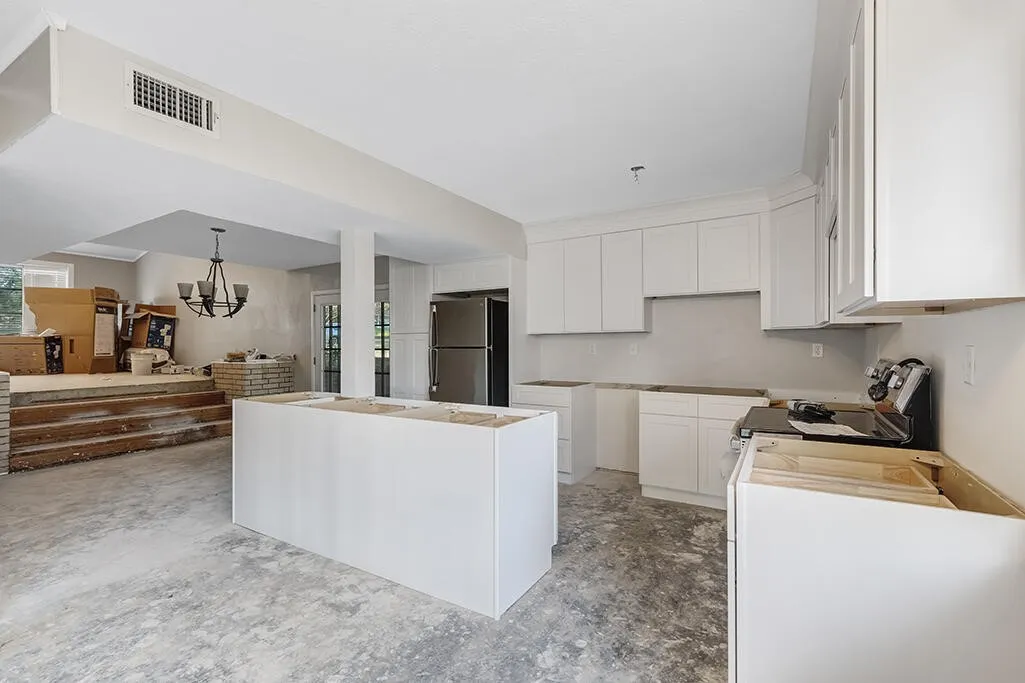 Single Family Residence For Sale in Bowie County , 2305 Cherry Hill Road, Texarkana, Texas 75503, 4 Bedroom, 3 Bathroom, Garage spaces, 3,129 Sqft, built in 1980, mls#21228670, Real Estate Agent in Texarkana, Homes For Sale in Bowie county, Homes For Sale in Texarkana, Realtor in Texarkana Texas, Real Estate Brokerage Independent Realty Texas, Luminita Cordes Realtor