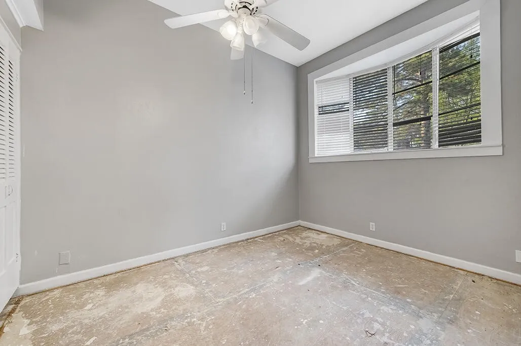 Single Family Residence For Sale in Bowie County , 2305 Cherry Hill Road, Texarkana, Texas 75503, 4 Bedroom, 3 Bathroom, Garage spaces, 3,129 Sqft, built in 1980, mls#21228670, Real Estate Agent in Texarkana, Homes For Sale in Bowie county, Homes For Sale in Texarkana, Realtor in Texarkana Texas, Real Estate Brokerage Independent Realty Texas, Luminita Cordes Realtor