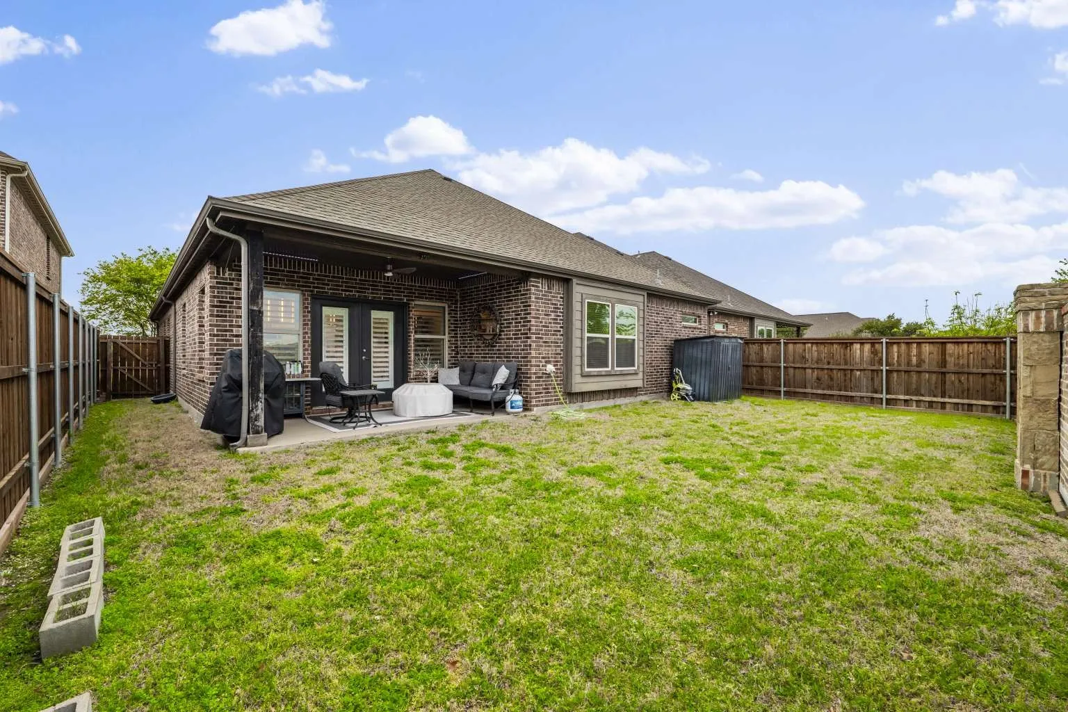 Single Family Residence For Sale in Denton County , 5617 Buffalo Springs Drive, Frisco, Texas 75036, 3 Bedroom, 2 Bathroom, 2 Garage spaces, 2,006 Sqft, built in 2015, Preowned, mls#21228810, Real Estate Agent in Frisco, Homes For Sale in Denton county, Homes For Sale in Frisco, Realtor in Frisco Texas, Real Estate Brokerage Independent Realty Texas, Luminita Cordes Realtor