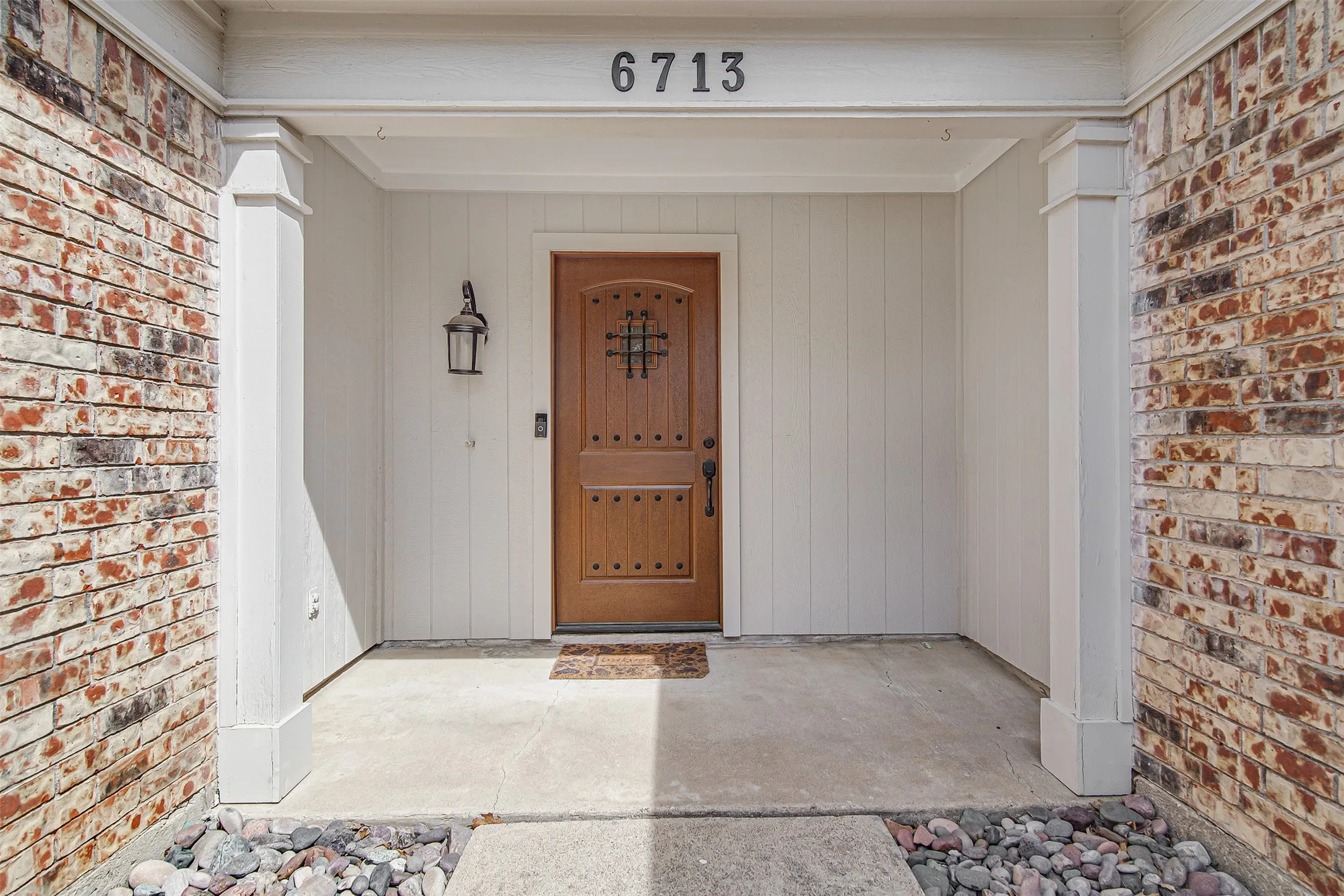 Single Family Residence For Sale in Tarrant County , 6713 Inwood Drive, North Richland Hills, Texas 76182, 3 Bedroom, 2 Bathroom, 2 Garage spaces, 1,780 Sqft, built in 1986, mls#21224566, Real Estate Agent in North Richland Hills, Homes For Sale in Tarrant county, Homes For Sale in North Richland Hills, Realtor in North Richland Hills Texas, Real Estate Brokerage Independent Realty Texas, Luminita Cordes Realtor