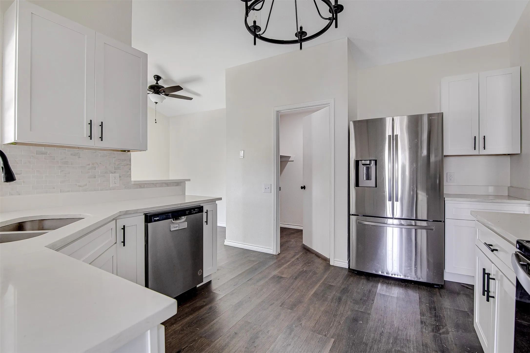 Single Family Residence For Sale in Tarrant County , 6713 Inwood Drive, North Richland Hills, Texas 76182, 3 Bedroom, 2 Bathroom, 2 Garage spaces, 1,780 Sqft, built in 1986, mls#21224566, Real Estate Agent in North Richland Hills, Homes For Sale in Tarrant county, Homes For Sale in North Richland Hills, Realtor in North Richland Hills Texas, Real Estate Brokerage Independent Realty Texas, Luminita Cordes Realtor