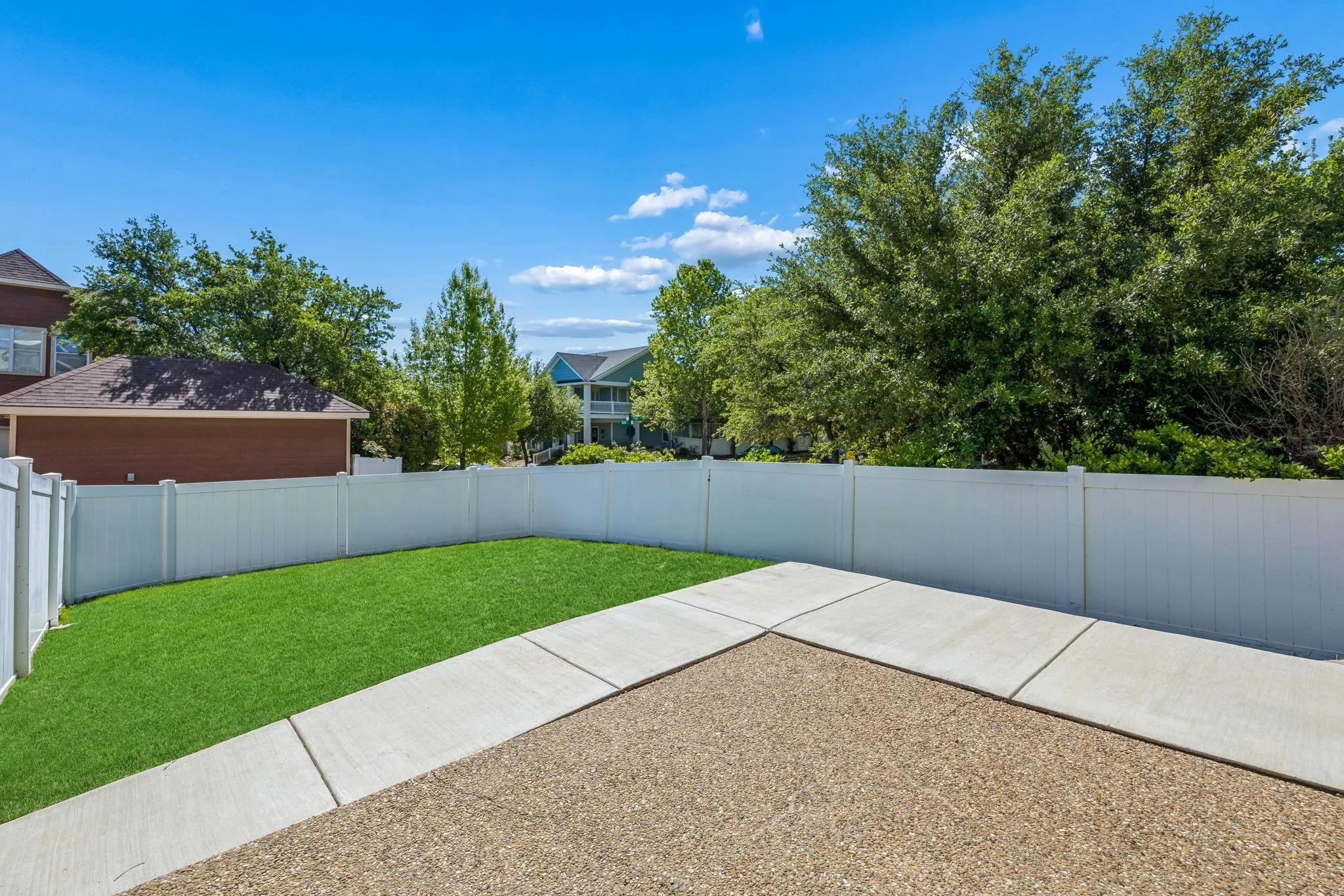 2nd patio area connected by walkway