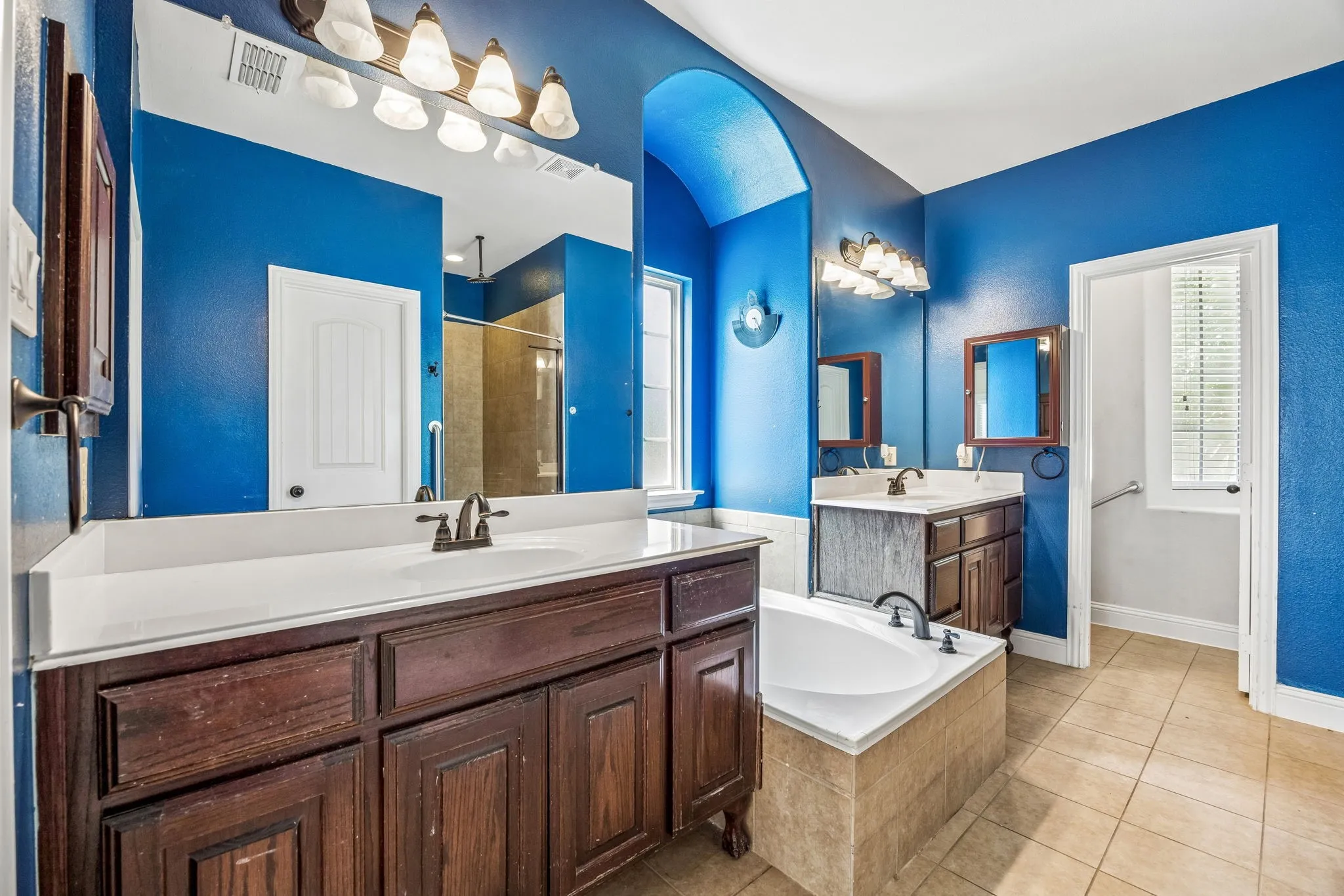 Single Family Residence For Sale in Denton County , 1000 Haley Court, Savannah, Texas 76227, 4 Bedroom, 3 Bathroom, 2 Garage spaces, 2,844 Sqft, built in 2010, Preowned, mls#21228684, Real Estate Agent in Savannah, Homes For Sale in Denton county, Homes For Sale in Savannah, Realtor in Savannah Texas, Real Estate Brokerage Independent Realty Texas, Luminita Cordes Realtor