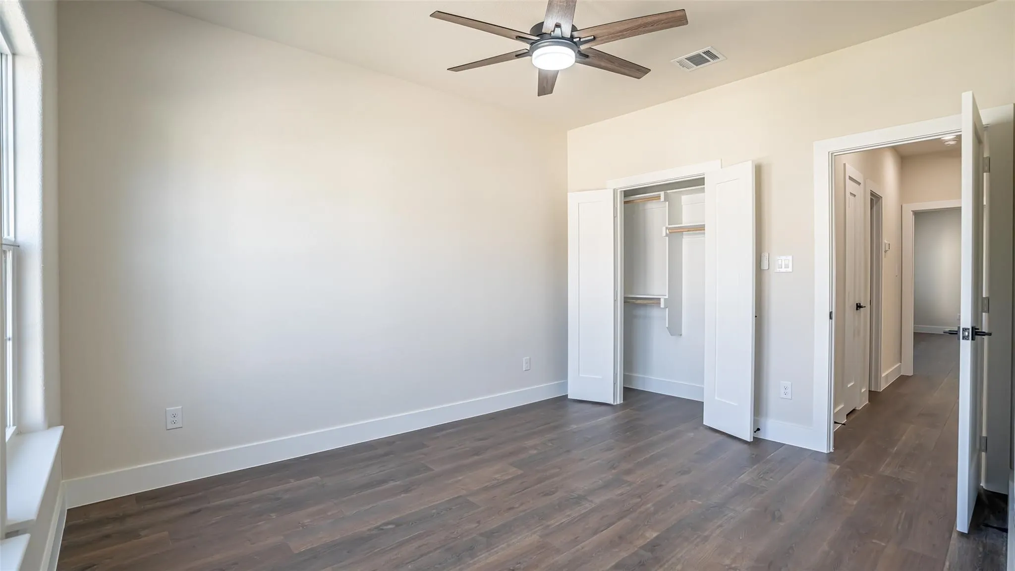For Sale in Hood County , 5634, 5702, 5624 Barkridge & Van Horn Drive, Granbury, Texas 76048, 12 Bedrooms, 10 Bathrooms, 6 Garage spaces, 0 Sqft, built in 2025, New Construction - Complete, Price $999,000, mls#21228864, Real Estate Agent in Granbury, Homes For Sale in Hood county, Homes For Sale in Granbury, Realtor in Granbury Texas, Real Estate Brokerage Independent Realty Texas, Luminita Cordes Realtor
