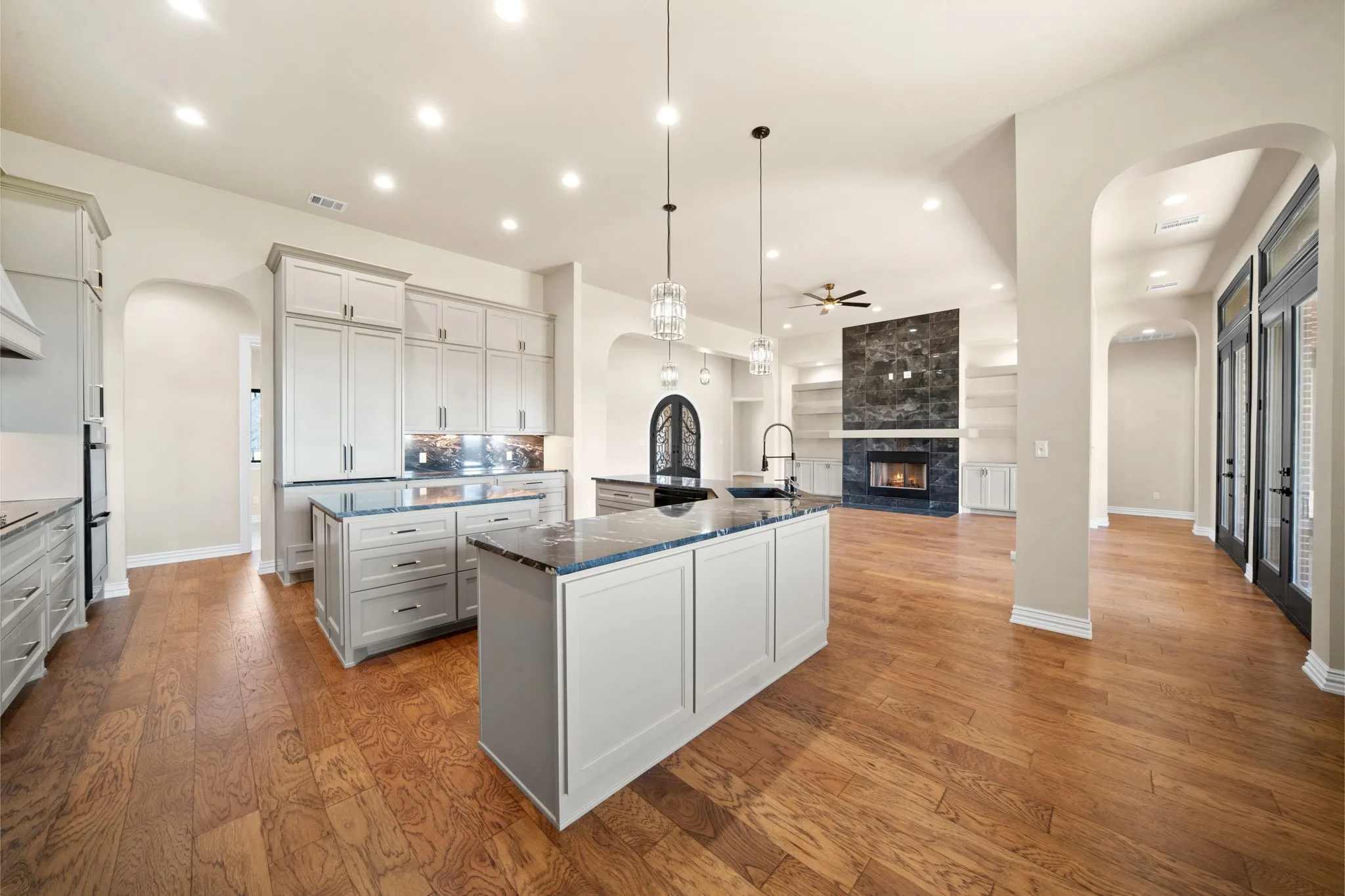 Single Family Residence For Sale in Ellis County , 1341 Greycrest Terrace, Midlothian, Texas 76065, 4 Bedroom, 5 Bathroom, 3 Garage spaces, 4,386 Sqft, built in 2026, New Construction - Complete, mls#21223486, Real Estate Agent in Midlothian, Homes For Sale in Ellis county, Homes For Sale in Midlothian, Realtor in Midlothian Texas, Real Estate Brokerage Independent Realty Texas, Luminita Cordes Realtor