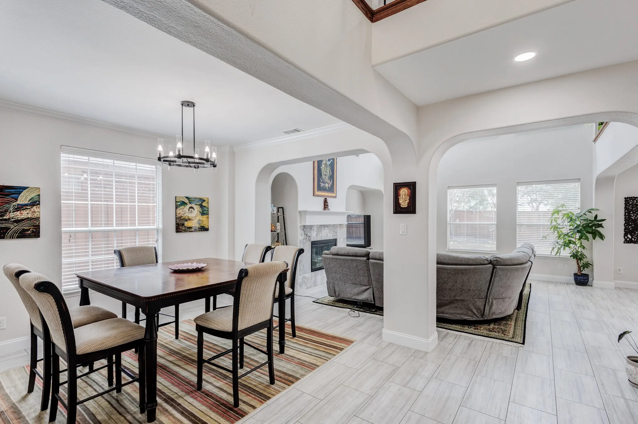 Single Family Residence For Sale in Collin County , 11687 Corsicana Drive, Frisco, Texas 75035, 5 Bedrooms, 4 Bathrooms, 2 Garage spaces, 4,042 Sqft, built in 2006, Preowned, Price $725,000, mls#21228892, Real Estate Agent in Frisco, Homes For Sale in Collin county, Homes For Sale in Frisco, Realtor in Frisco Texas, Real Estate Brokerage Independent Realty Texas, Luminita Cordes Realtor