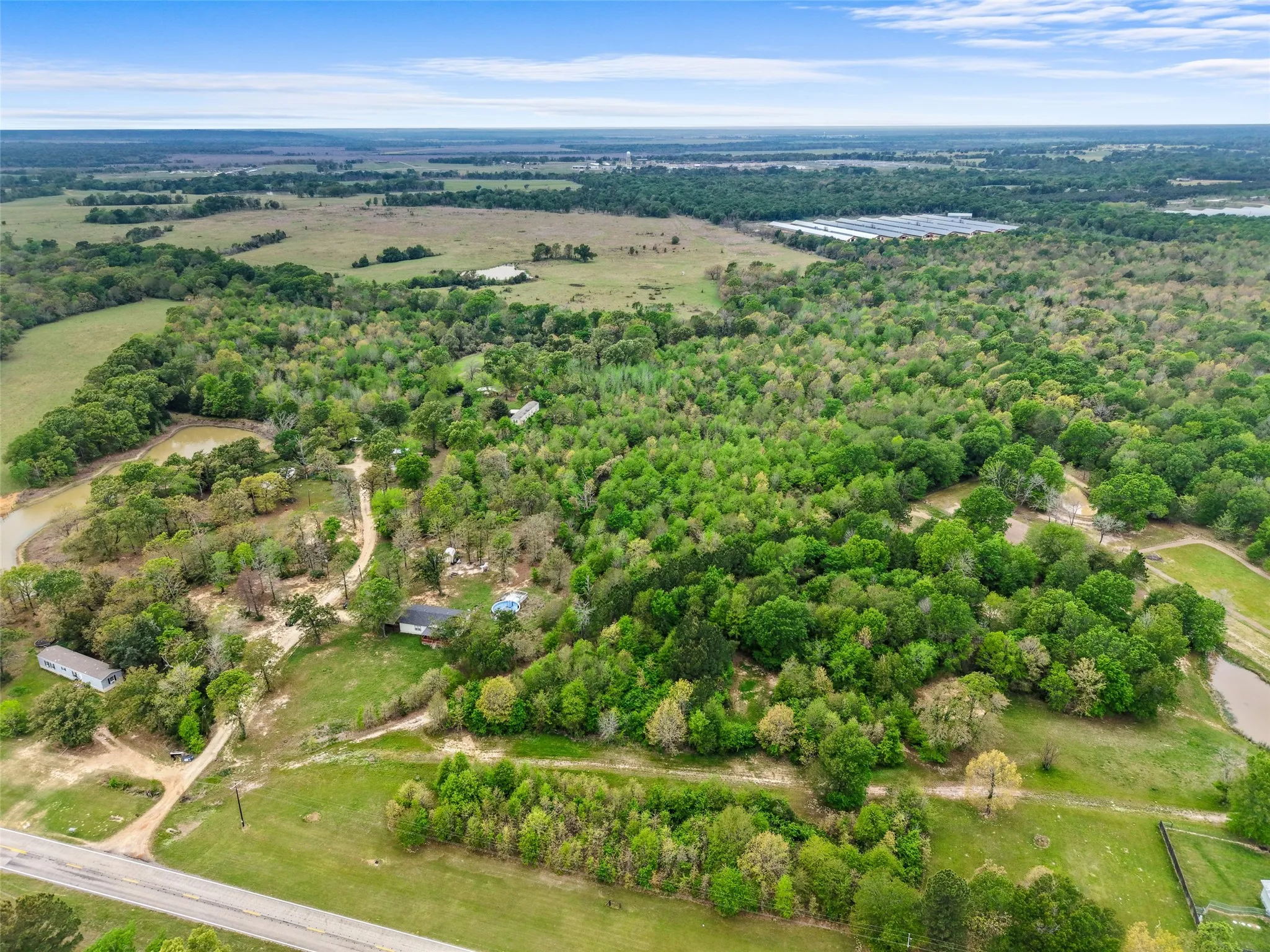 Mobile Home For Sale in Anderson County , 130 Private Road 6453, Palestine, Texas 75803, 3 Bedrooms, 3 Bathrooms, Garage spaces, 1,456 Sqft, built in 2006, Price $285,000, mls#21228897, Real Estate Agent in Palestine, Homes For Sale in Anderson county, Homes For Sale in Palestine, Realtor in Palestine Texas, Real Estate Brokerage Independent Realty Texas, Luminita Cordes Realtor