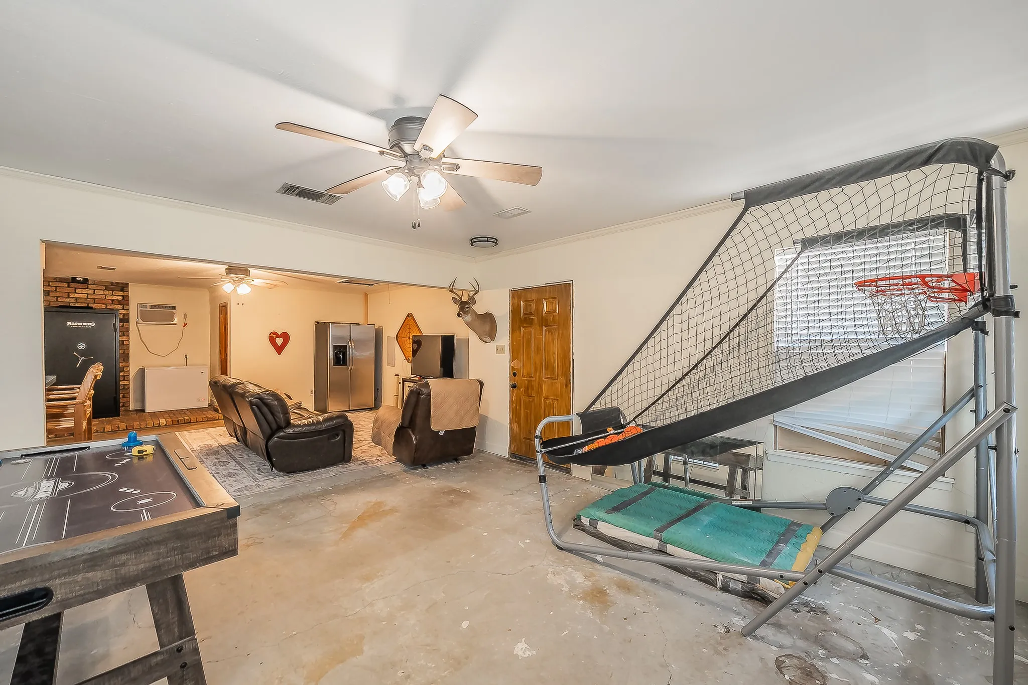 2nd part of Gameroom