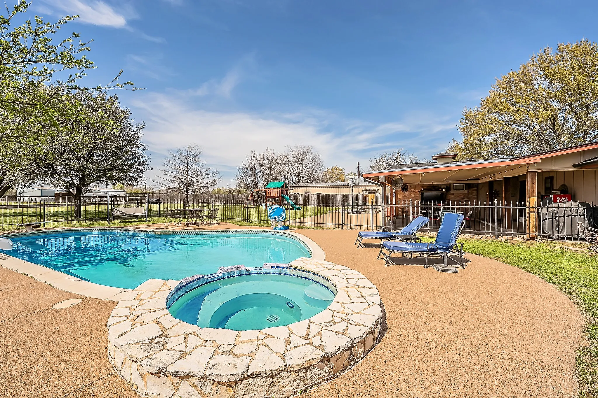 Diving Pool with Slide