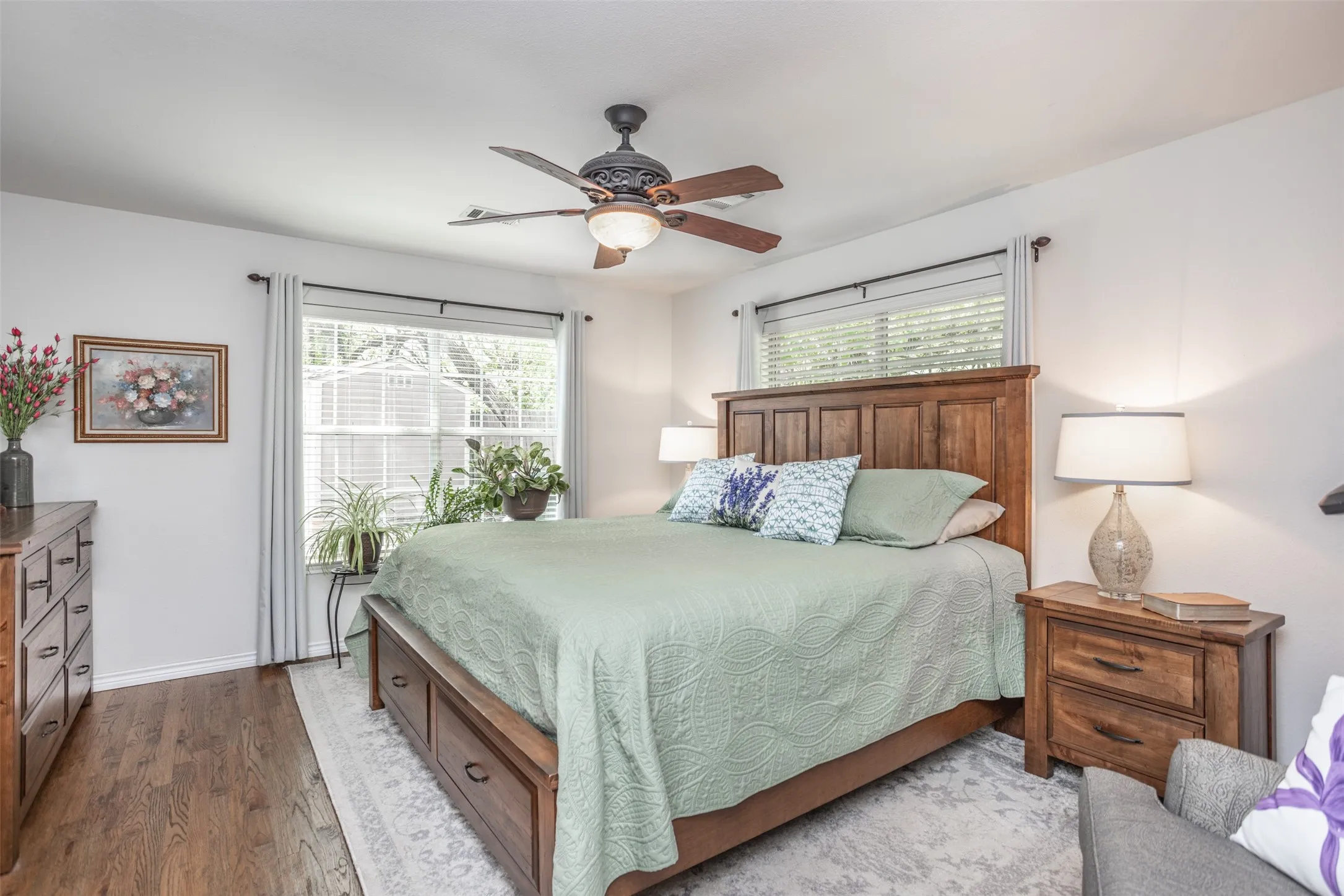 Single Family Residence For Sale in Grayson County , 116 Ashlyn Court, Whitesboro, Texas 76273, 3 Bedroom, 2 Bathroom, 2 Garage spaces, 1,970 Sqft, built in 2006, Preowned, mls#21228696, Real Estate Agent in Whitesboro, Homes For Sale in Grayson county, Homes For Sale in Whitesboro, Realtor in Whitesboro Texas, Real Estate Brokerage Independent Realty Texas, Luminita Cordes Realtor