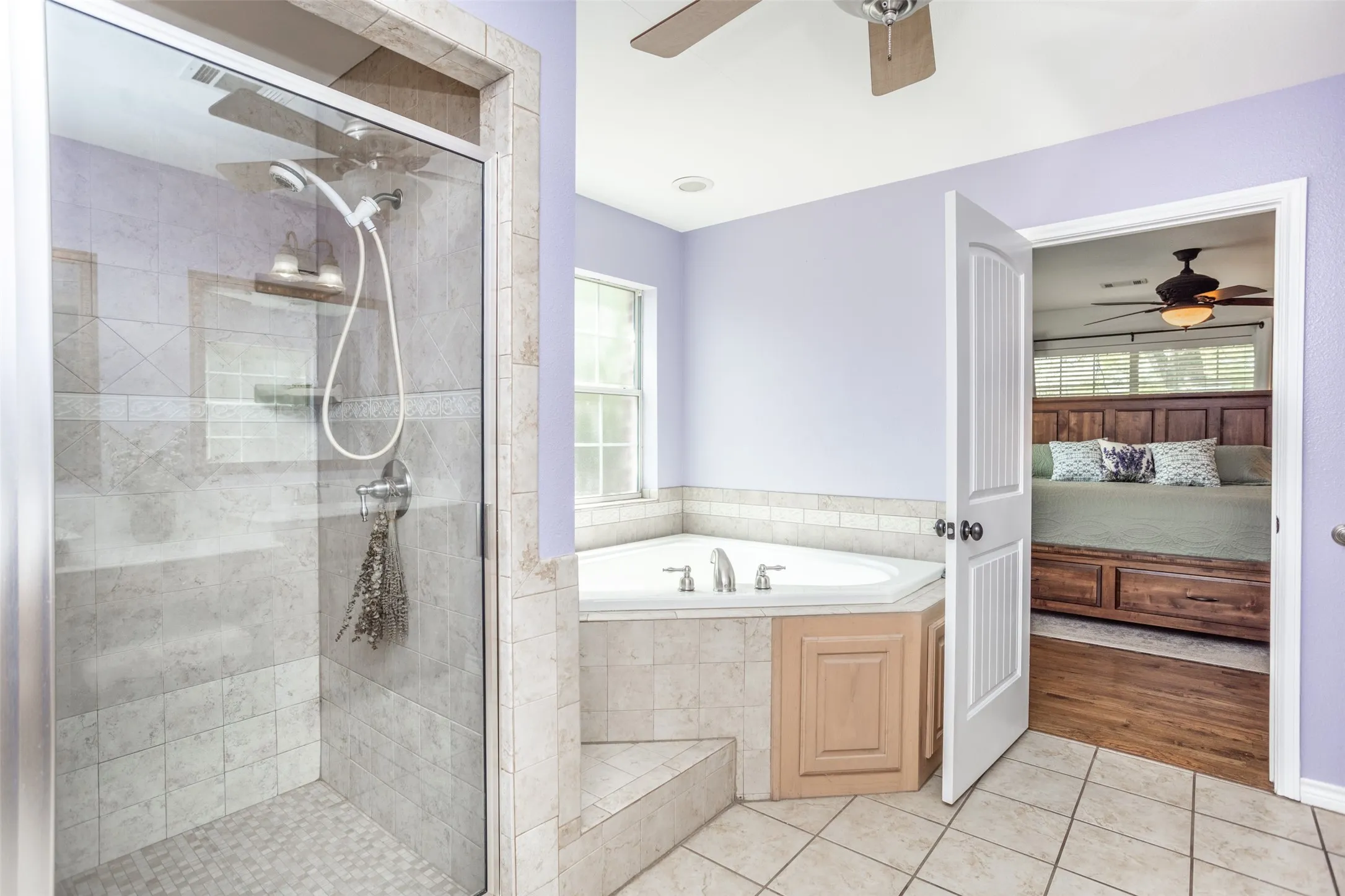 Single Family Residence For Sale in Grayson County , 116 Ashlyn Court, Whitesboro, Texas 76273, 3 Bedroom, 2 Bathroom, 2 Garage spaces, 1,970 Sqft, built in 2006, Preowned, mls#21228696, Real Estate Agent in Whitesboro, Homes For Sale in Grayson county, Homes For Sale in Whitesboro, Realtor in Whitesboro Texas, Real Estate Brokerage Independent Realty Texas, Luminita Cordes Realtor